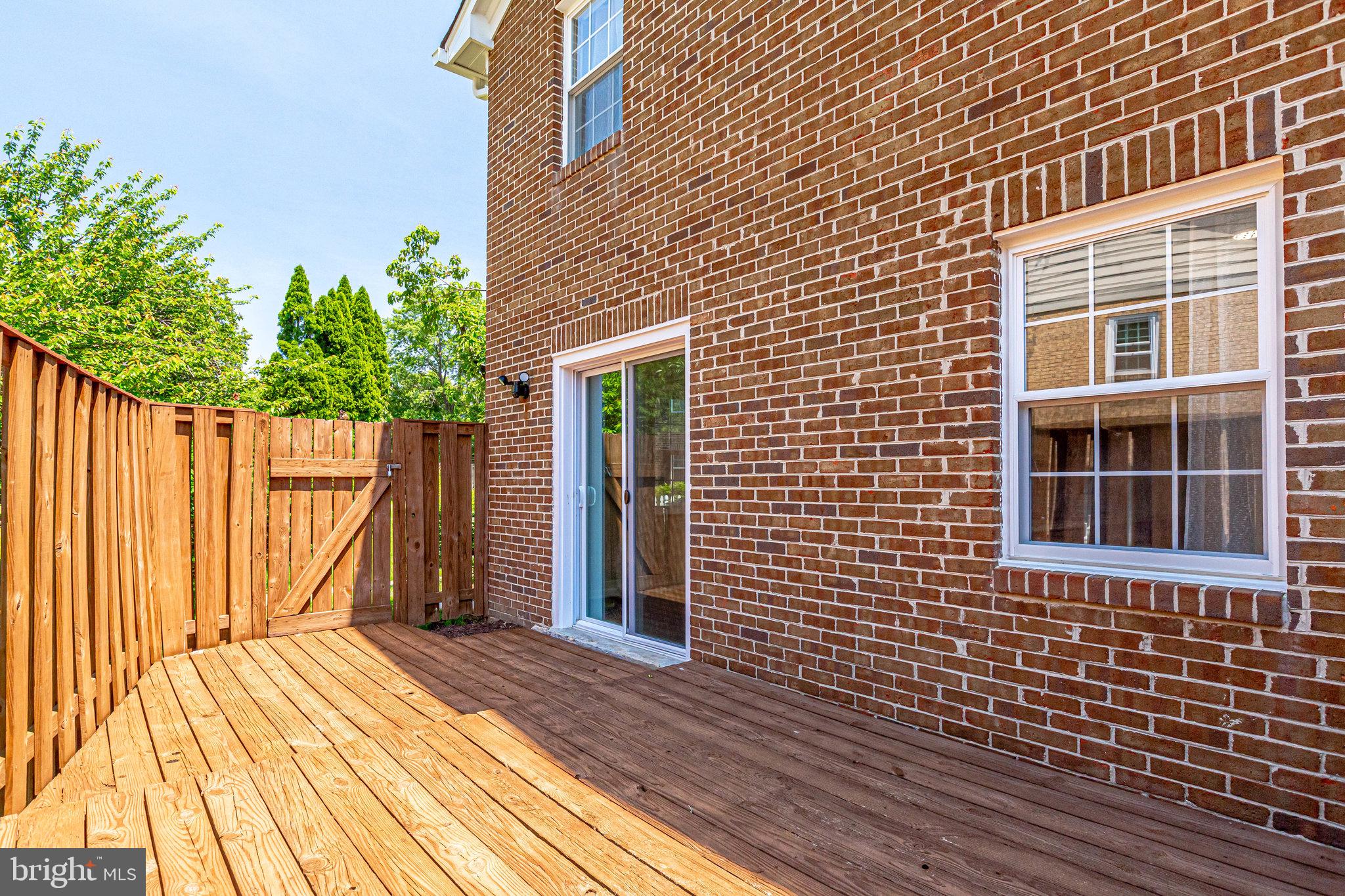 THE HIGHLANDS - Residential