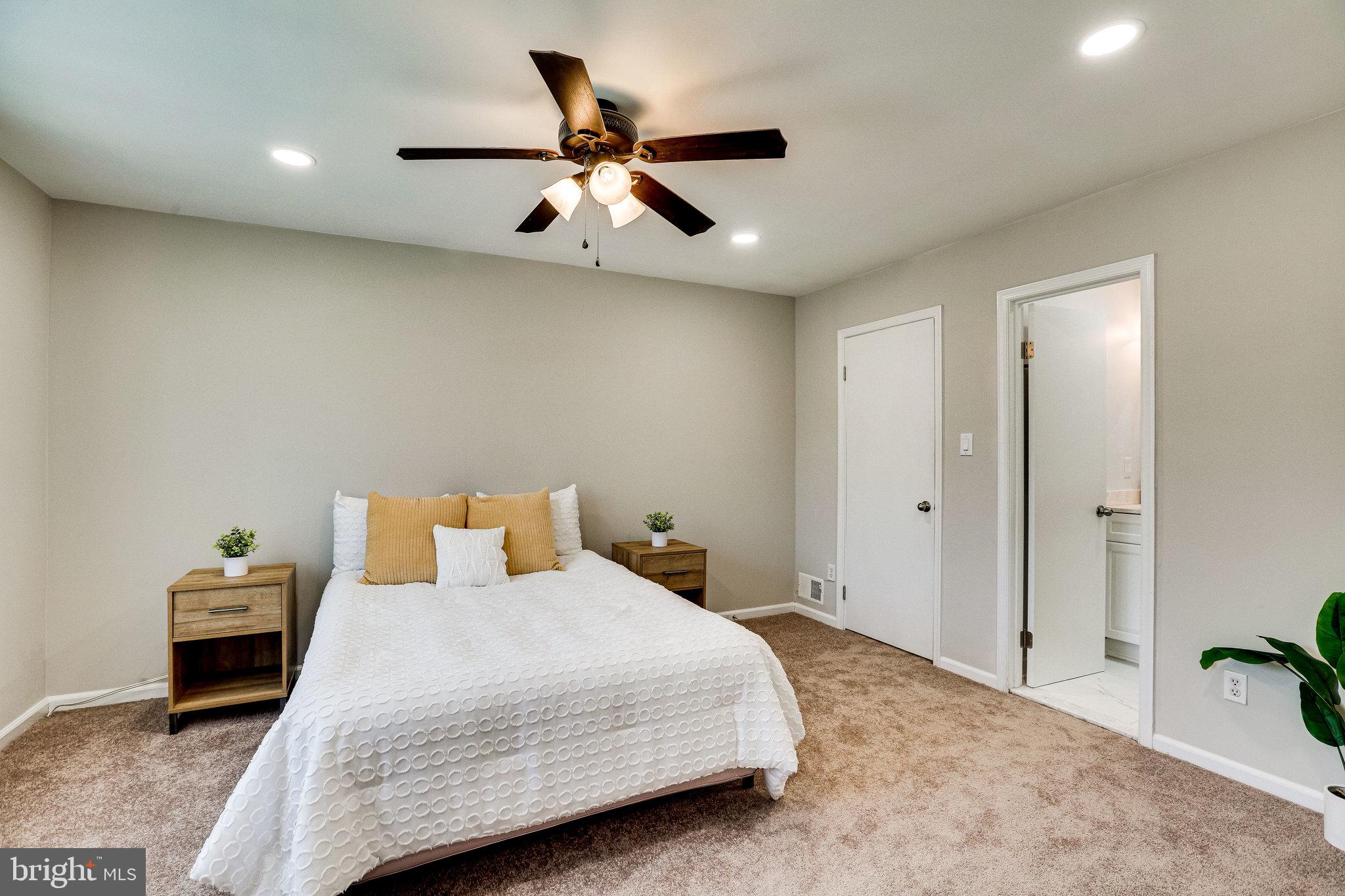 THE HIGHLANDS - Residential