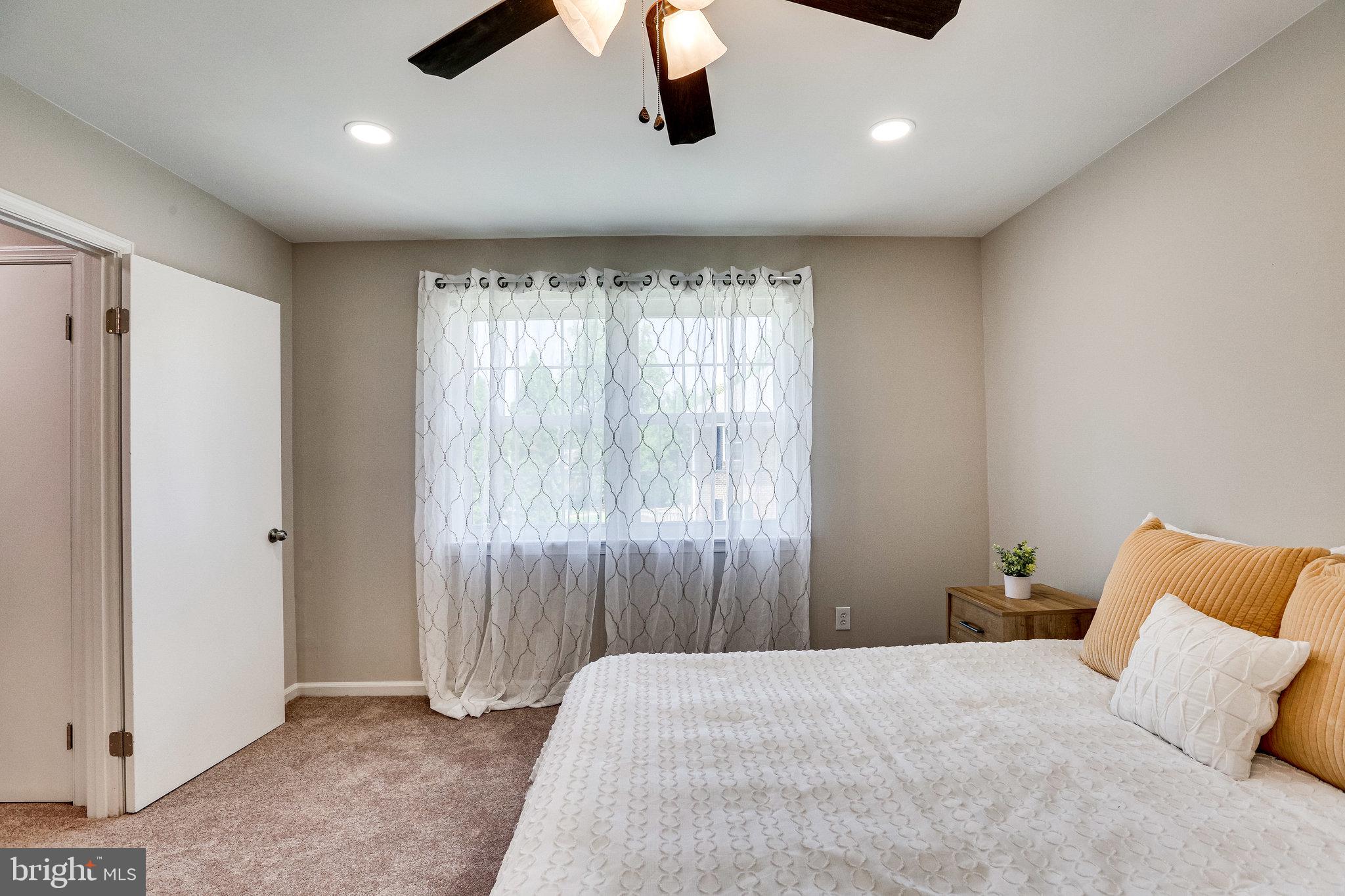 THE HIGHLANDS - Residential