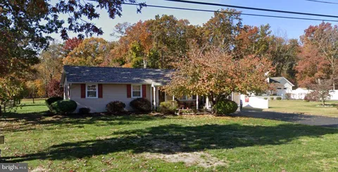 8 Woodlawn Avenue, Newfield, NJ 08344 - MLS#: NJGL2056700
