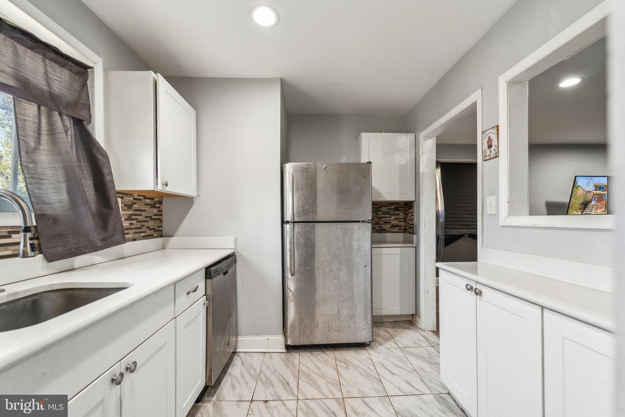 GLASSMANOR - Residential