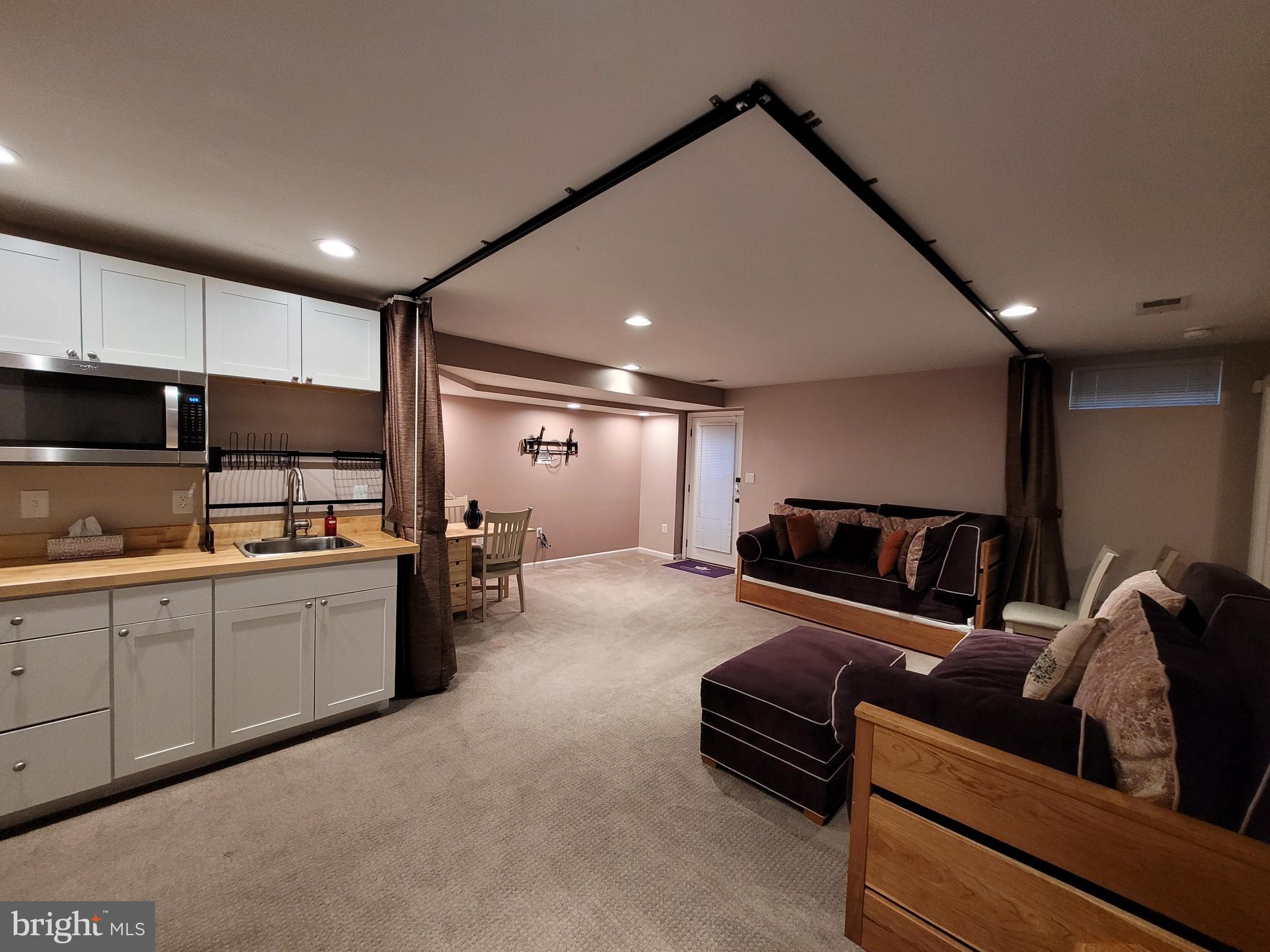 ALTA COURTHOUSE SQUARE - Residential