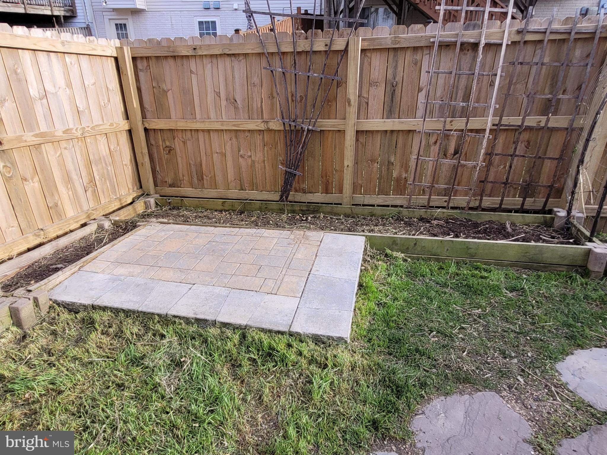 ALTA COURTHOUSE SQUARE - Residential