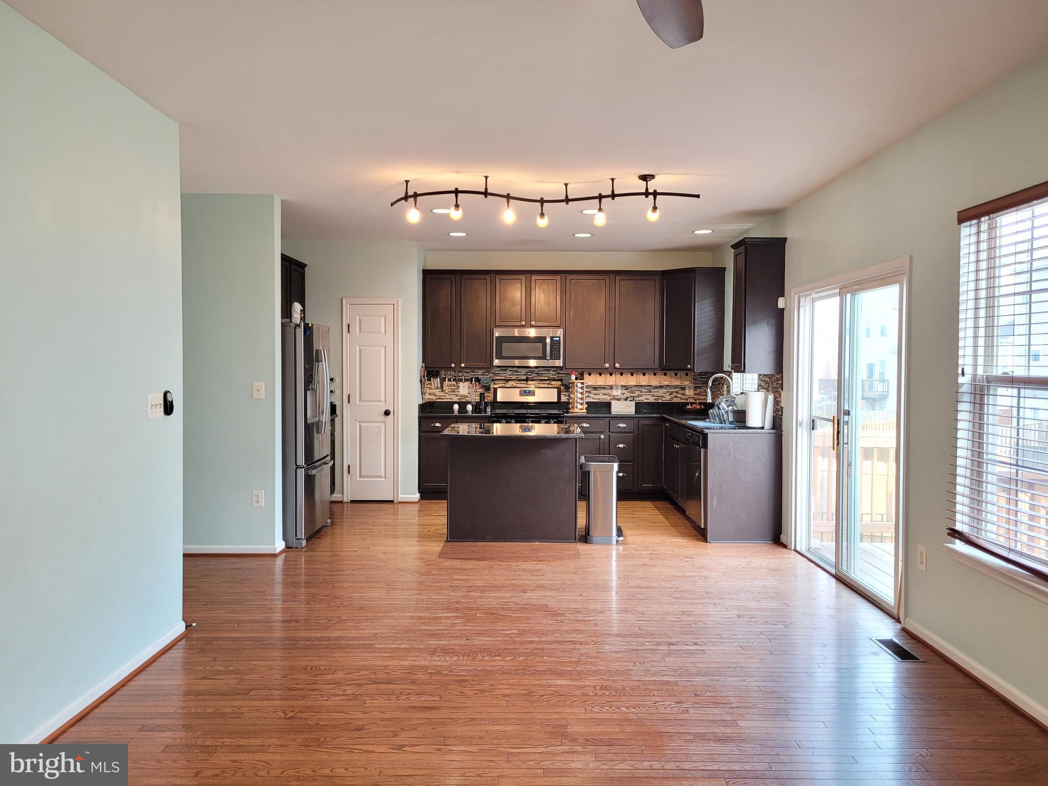 ALTA COURTHOUSE SQUARE - Residential