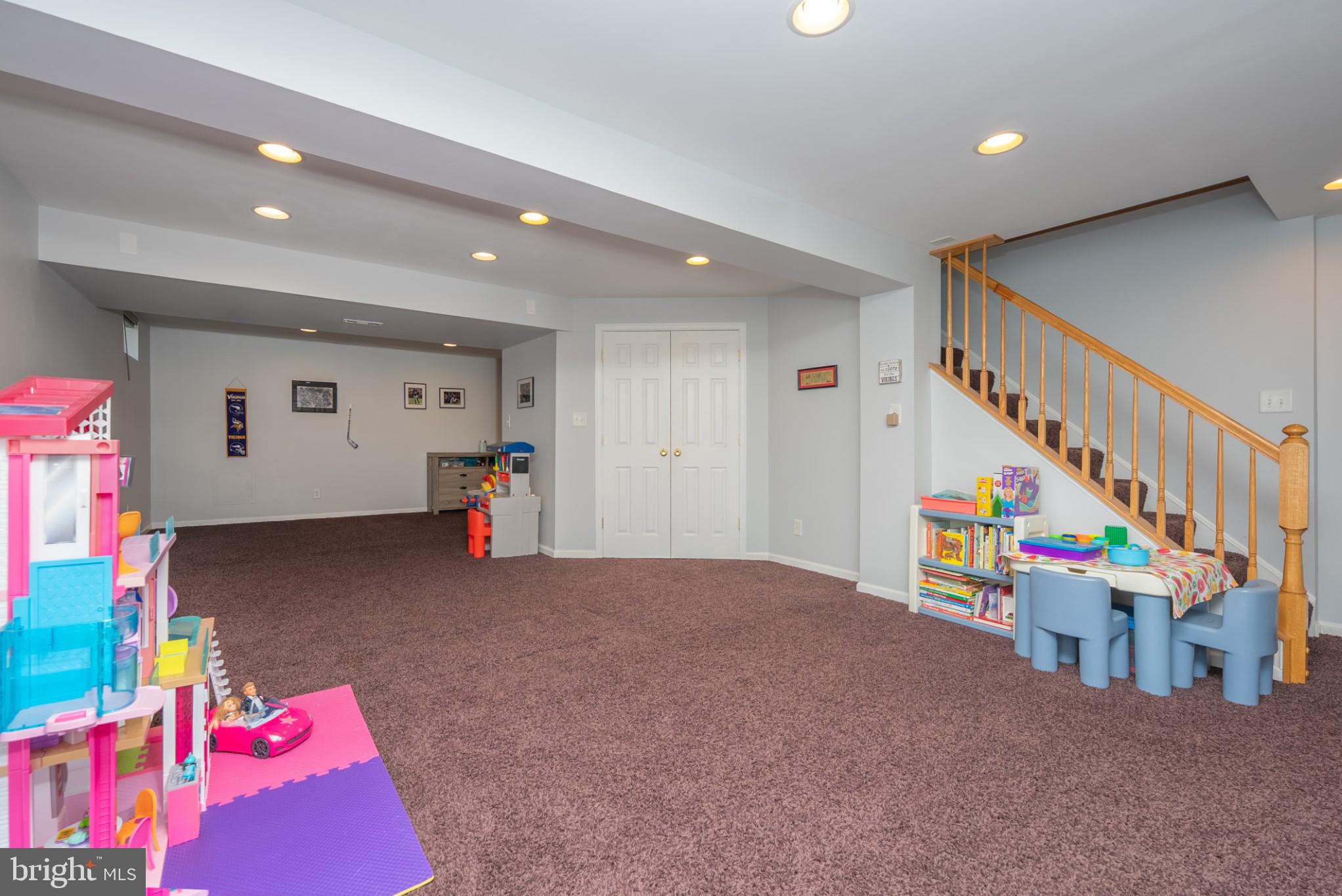 PLEASANT ACRES - Residential