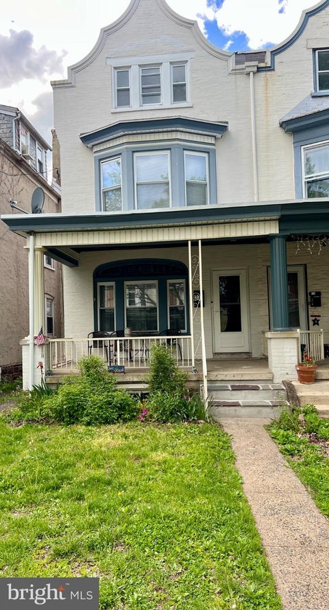Townhouse For Sale - 371 N Charlotte Street<br/> POTTSTOWN, PA 19464