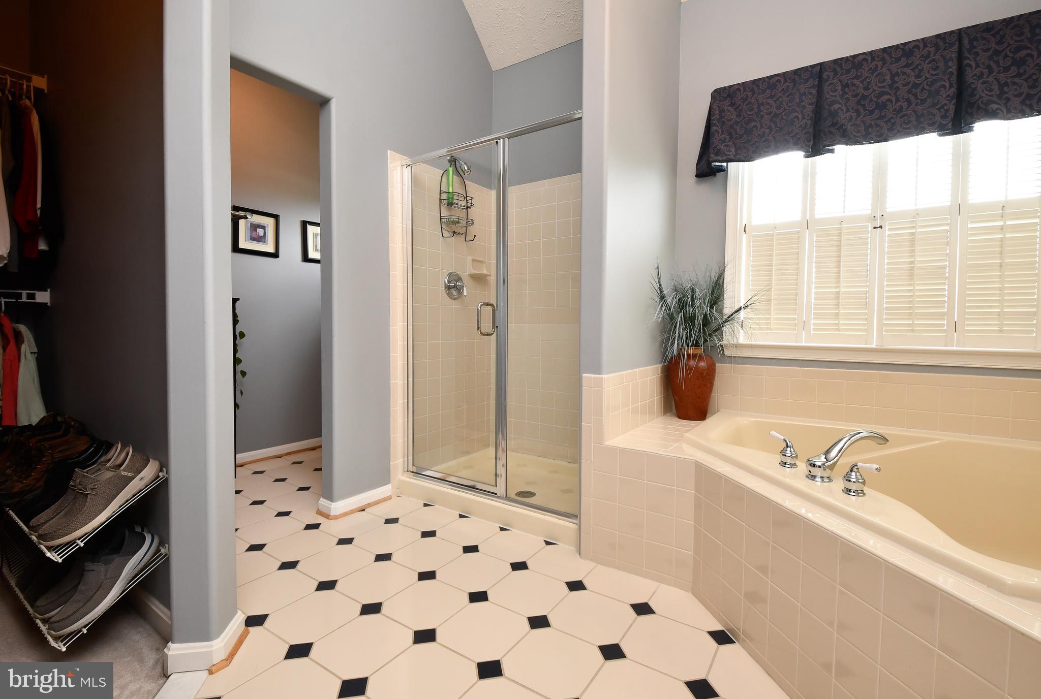 AUSTIN RIDGE - Residential