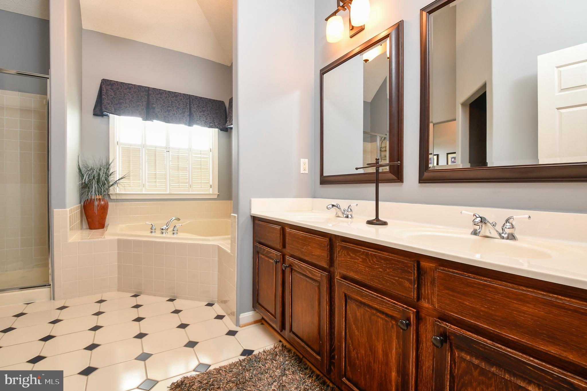 AUSTIN RIDGE - Residential