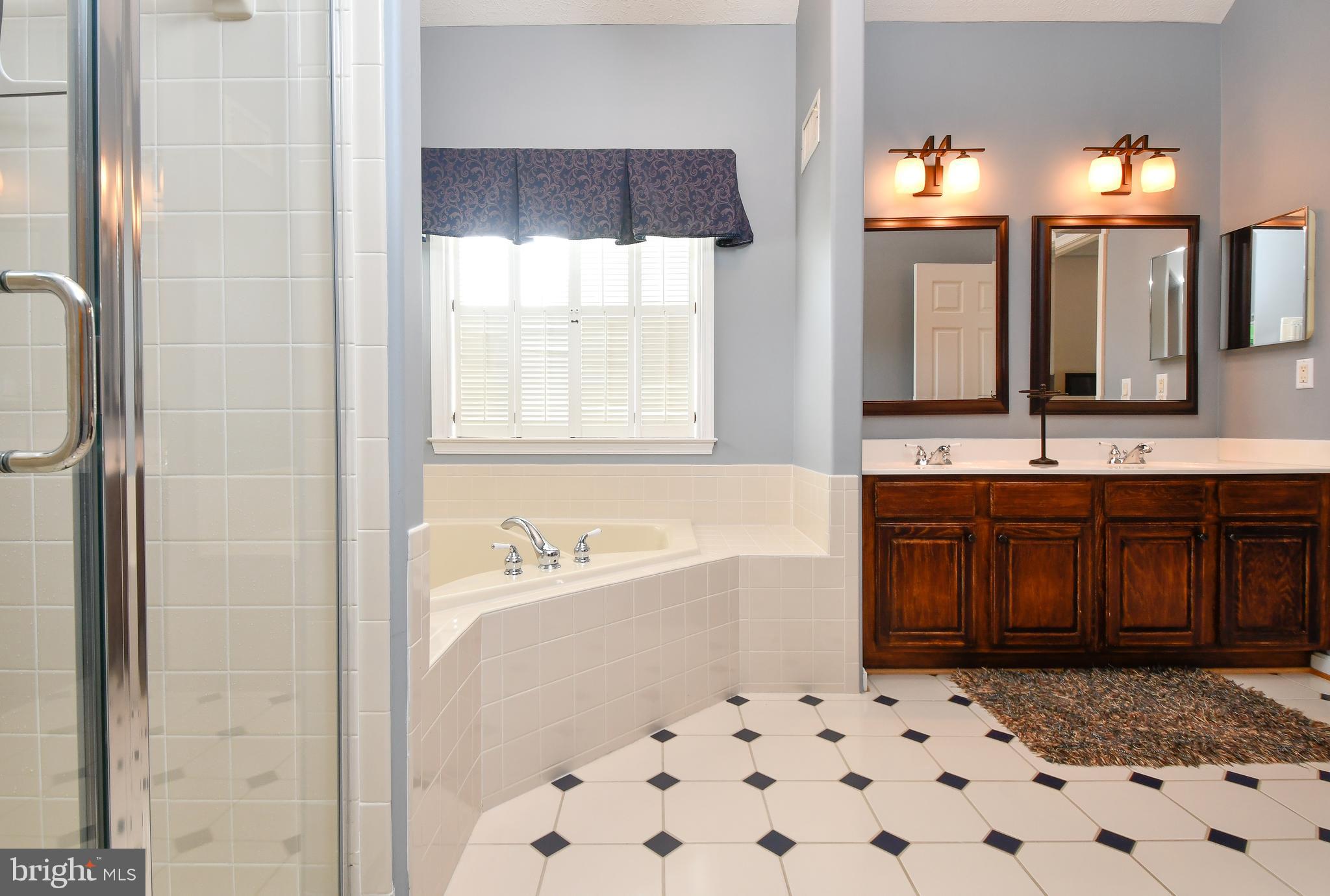 AUSTIN RIDGE - Residential