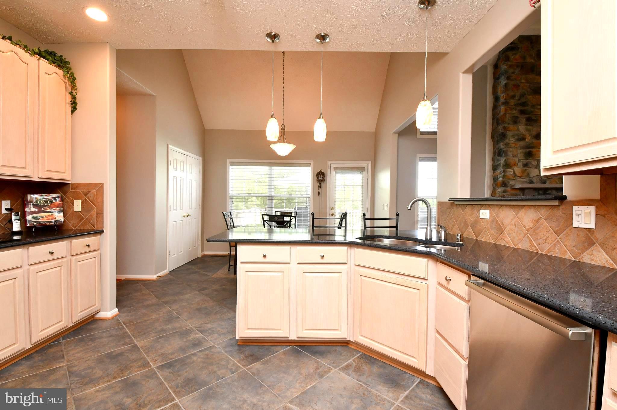 AUSTIN RIDGE - Residential