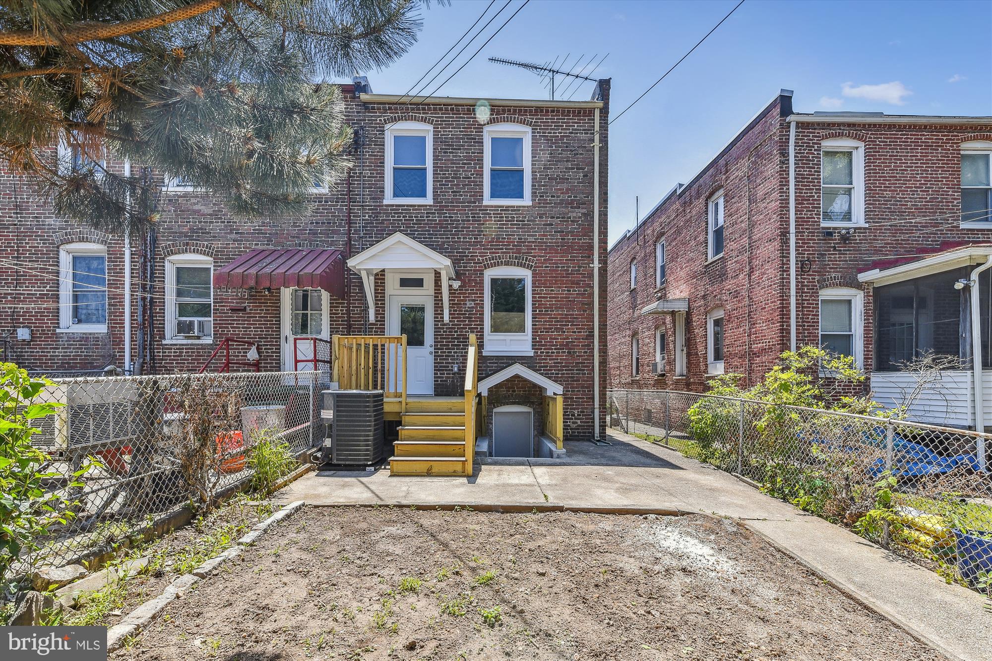 BROOKLYN - Residential