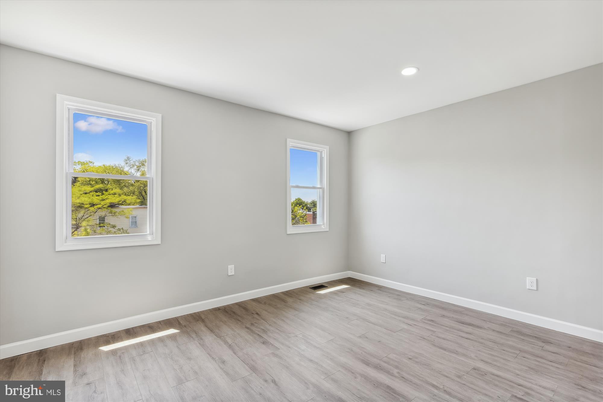 BROOKLYN - Residential