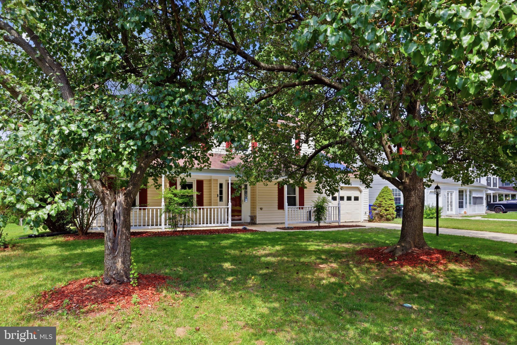 3715 PECAN COURT