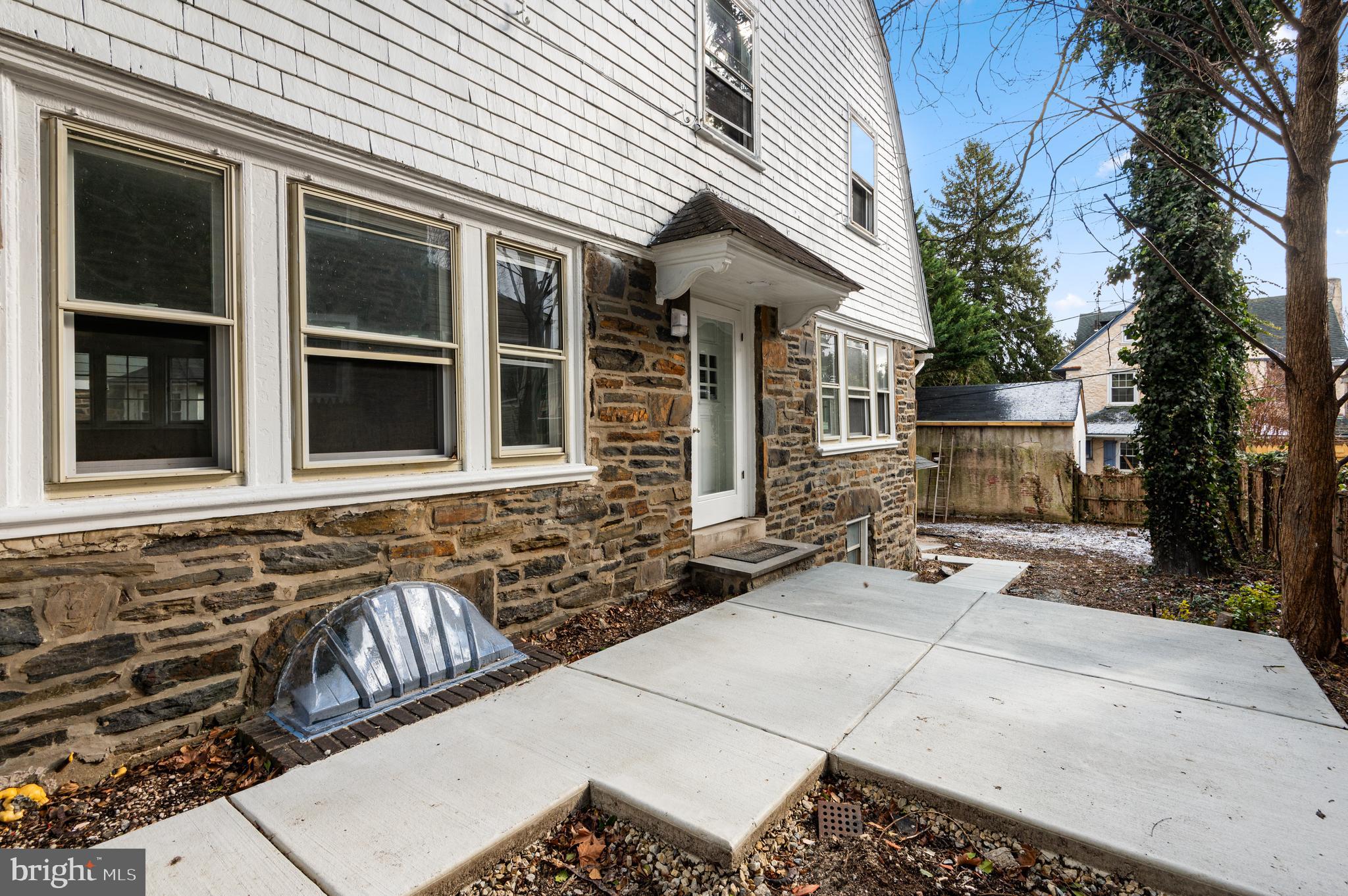 162 UNION AVENUE