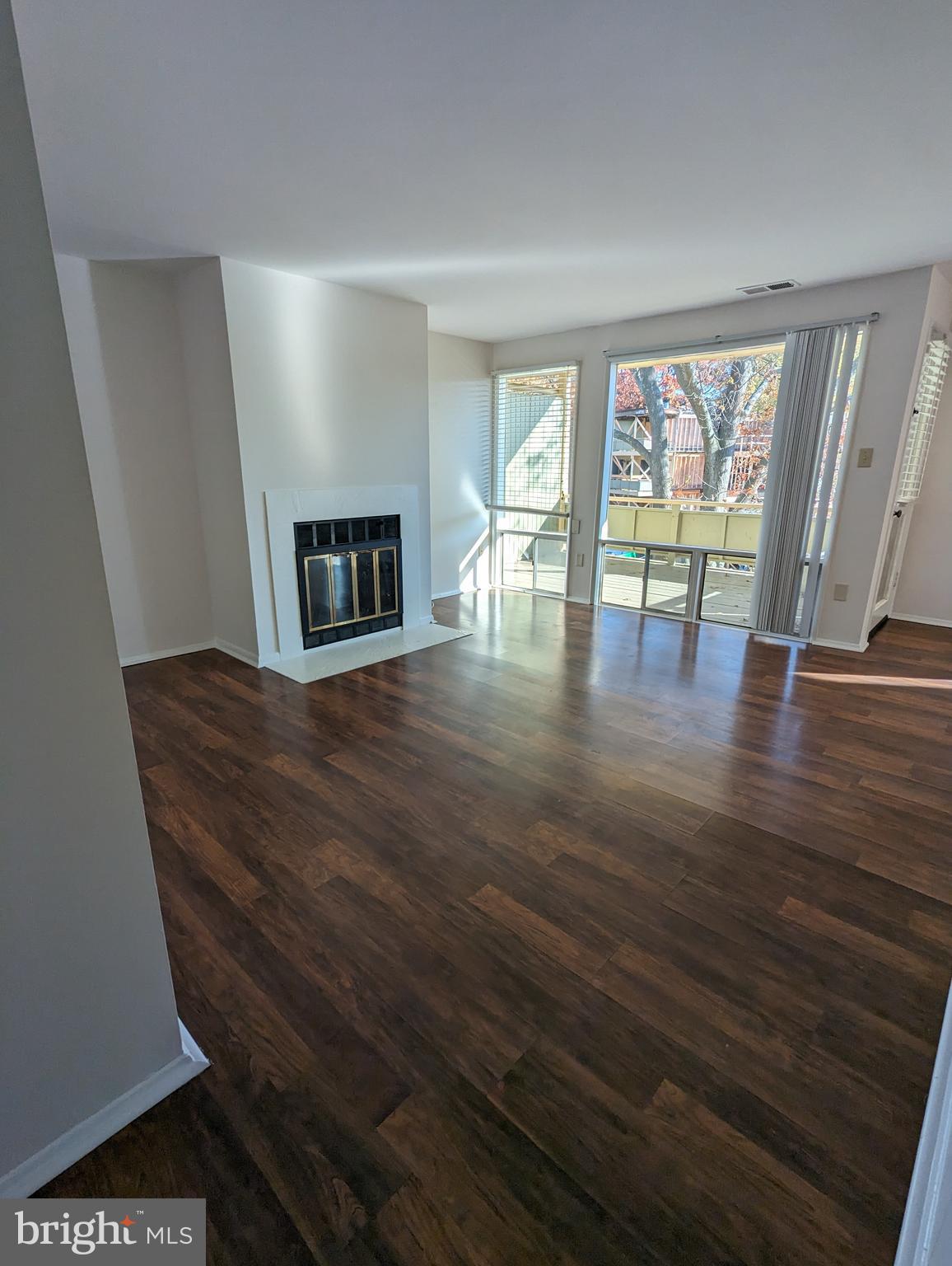 HOLLY HILL CONDOMINIUMS - Residential Lease