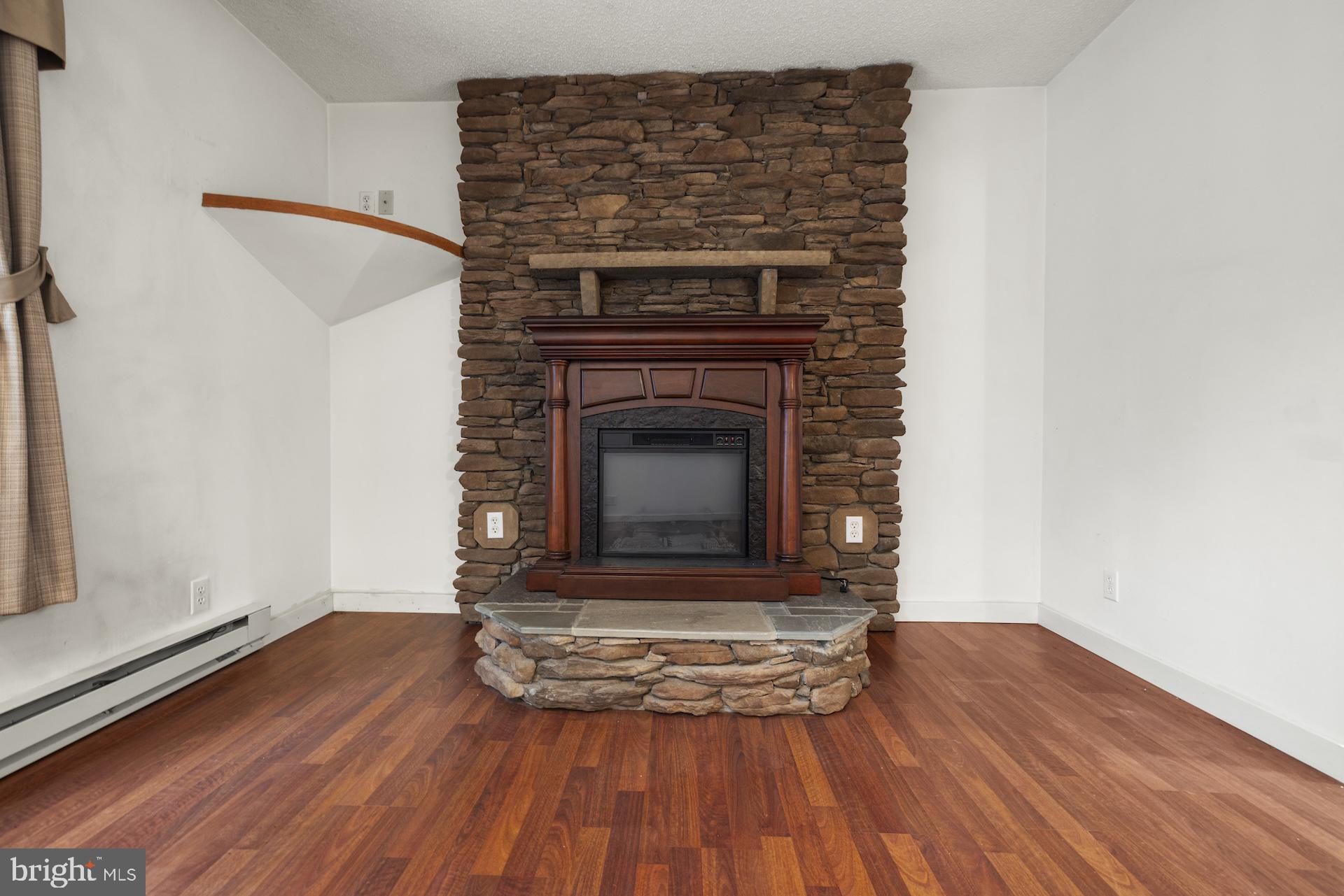 HAMILTONBAN TOUNSHIP - Residential