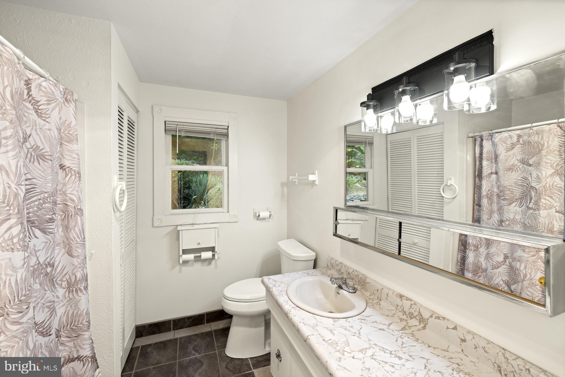 HAMILTONBAN TOUNSHIP - Residential