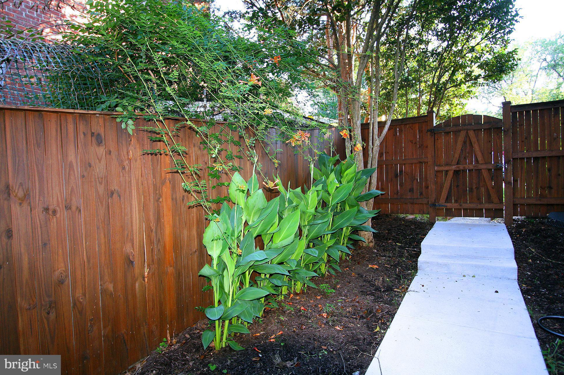 HUNTINGTON - Residential