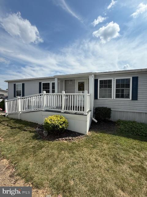 Inviting three-bedroom, two-bath home is nestled in the active adult community of Shadowstone (Palmyra's 55+ community), where comfort meets connection. Step inside to a welcoming family room with a cozy wood burning fireplace, perfect for relaxing or entertaining. A covered porch offers a tranquil spot to enjoy the outdoors in any season. The primary suite is a retreat of its own, featuring a full attached bath with a garden tub, walk-in shower, and spacious walk-in closet. Two additional bedrooms and a second full bath provide flexibility for guests, a home office, or hobbies. Shadowstone is more than a place to live—it’s a lifestyle. Residents enjoy a warm, close-knit neighborhood surrounded by natural beauty, with easy access to Hershey, Mount Gretna, Annville, and Harrisburg. The community boasts an updated fitness center, exercise classes, and a large community center with a chef’s kitchen, library, and social gathering spaces. A full calendar of activities includes barbecues, dinners, travel clubs, and monthly outings.
Friendly and pet-welcoming (with no pet deposit), Shadowstone offers walking trails, opportunities to hike, dine, and connect—making it the perfect place to thrive, enjoy old friends, and build new friendships.
Please note: Purchase is contingent upon park approval, including a credit check and criminal background check.