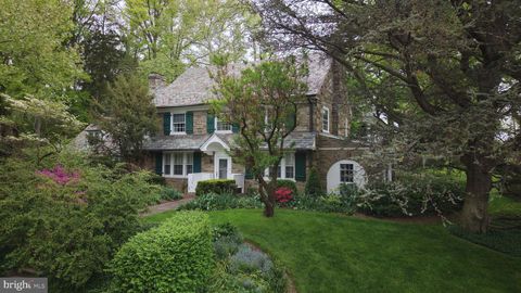 Photo of 105 E Logan Street, NORRISTOWN, PA 19401 (MLS # PAMC2178076)