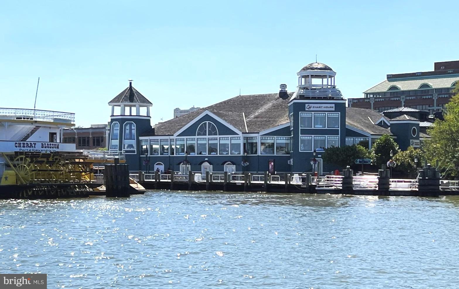 OLD TOWN ALEXANDRIA - Residential