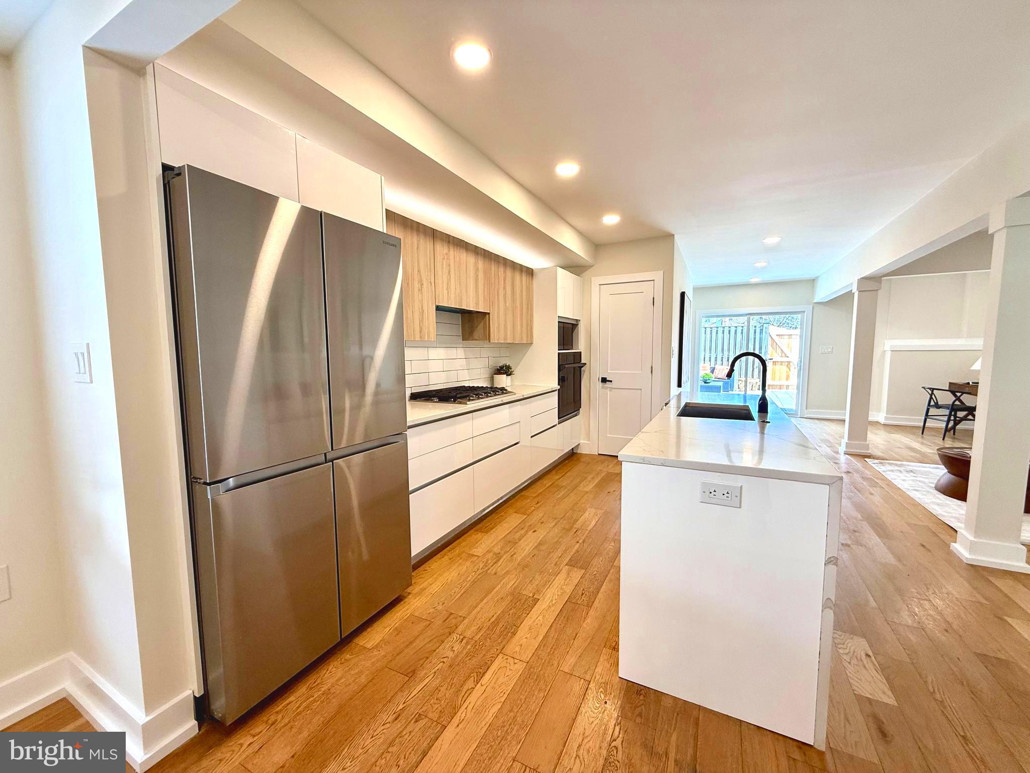 OLD TOWN ALEXANDRIA - Residential