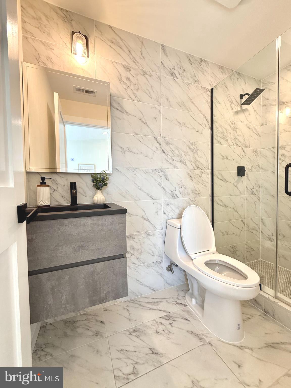 OLD TOWN ALEXANDRIA - Residential