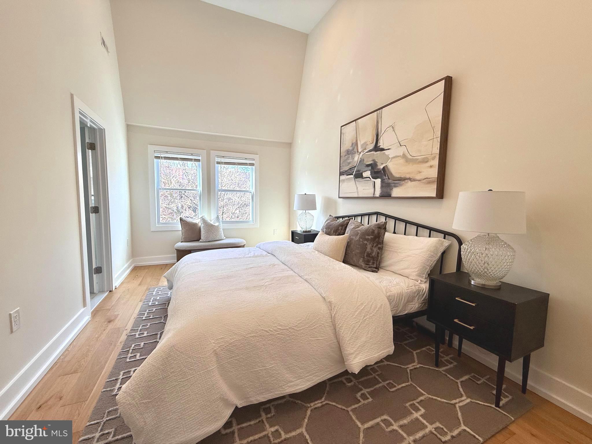 OLD TOWN ALEXANDRIA - Residential