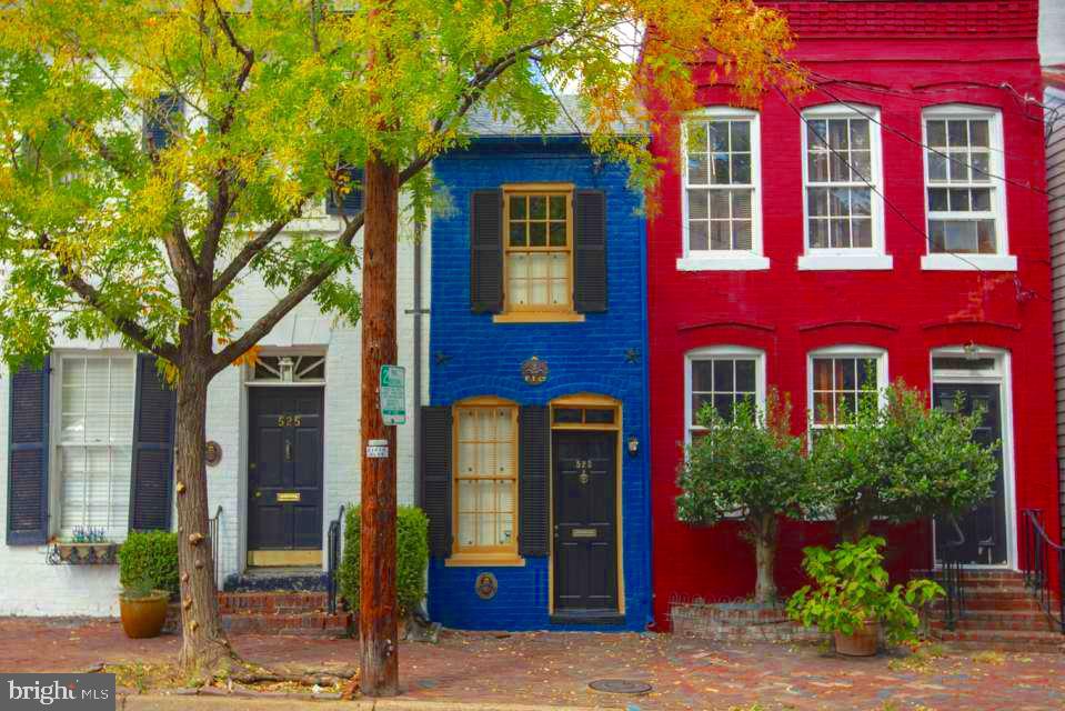 OLD TOWN ALEXANDRIA - Residential