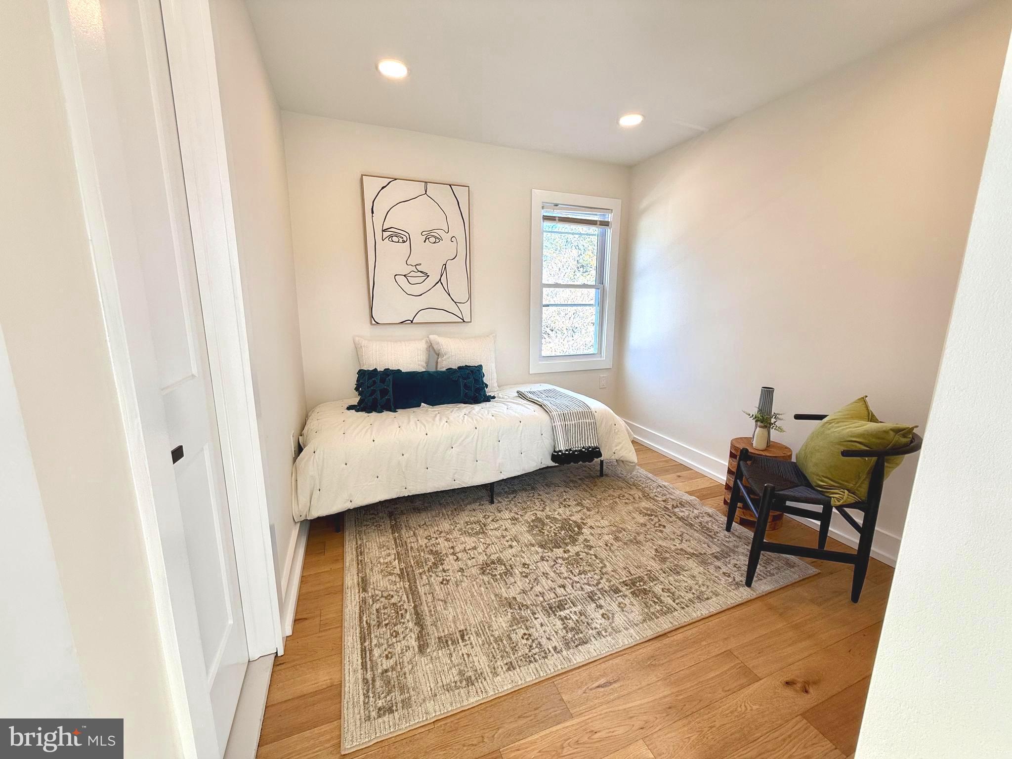 OLD TOWN ALEXANDRIA - Residential