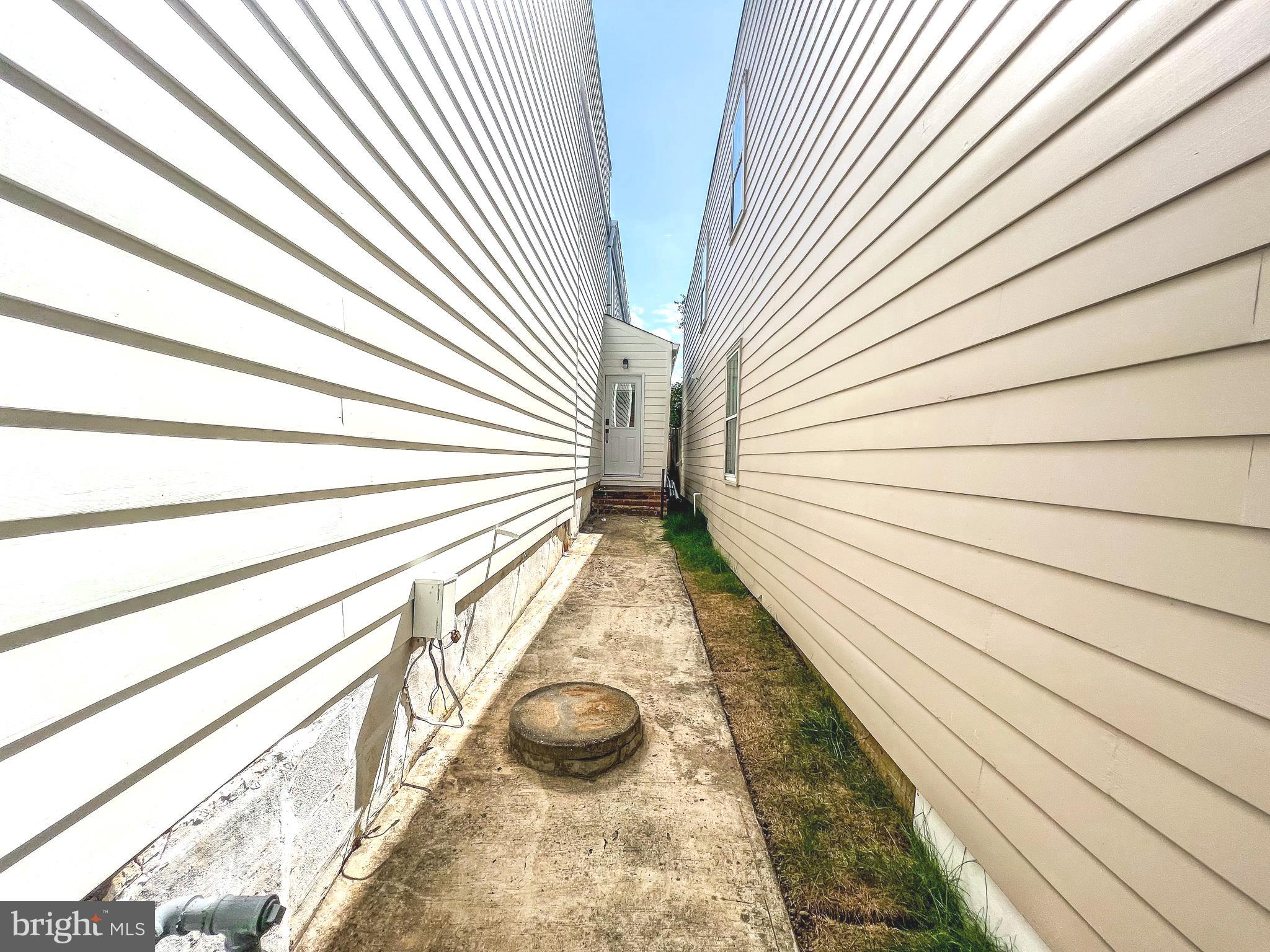 OLD TOWN ALEXANDRIA - Residential