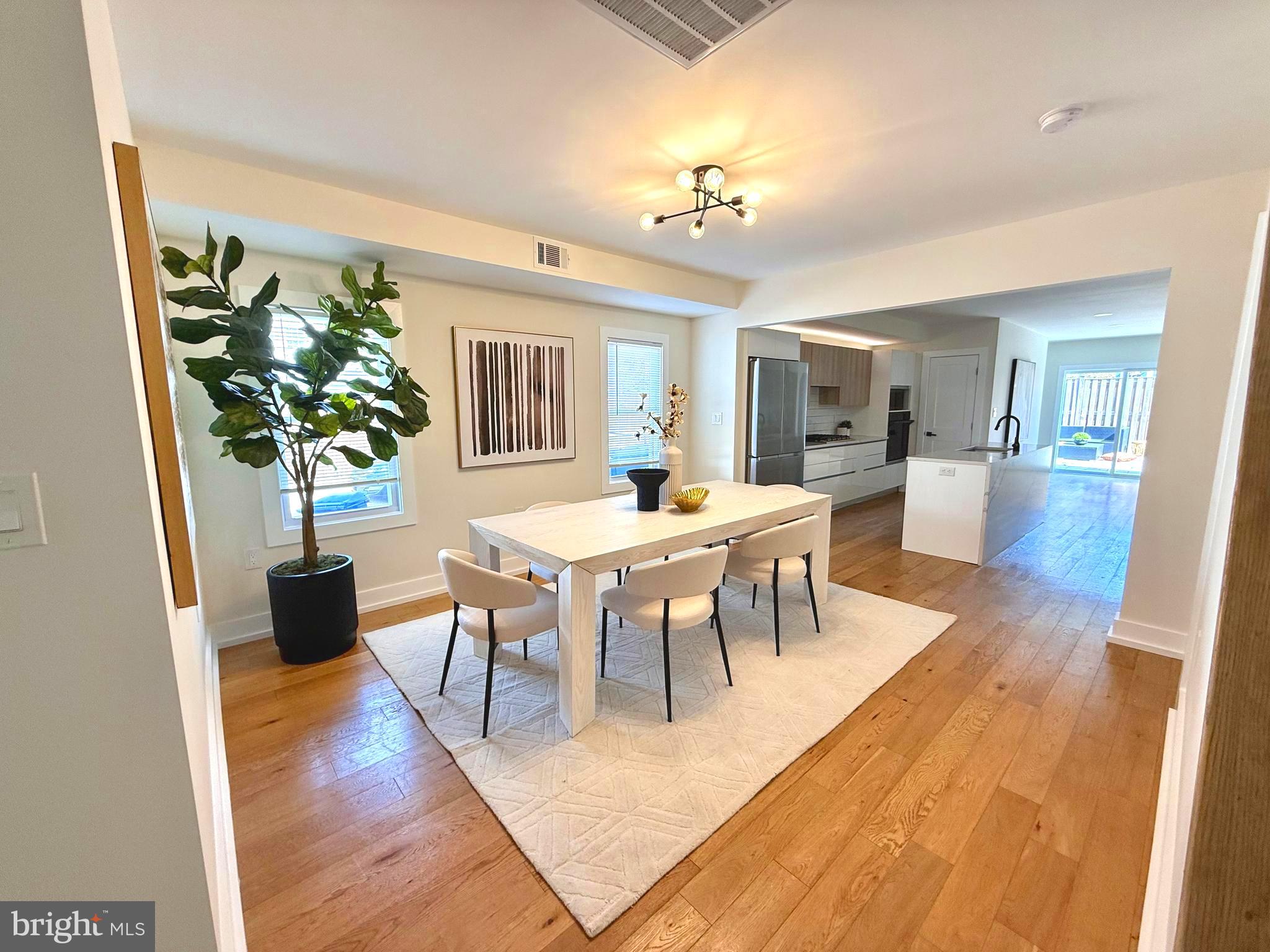 OLD TOWN ALEXANDRIA - Residential