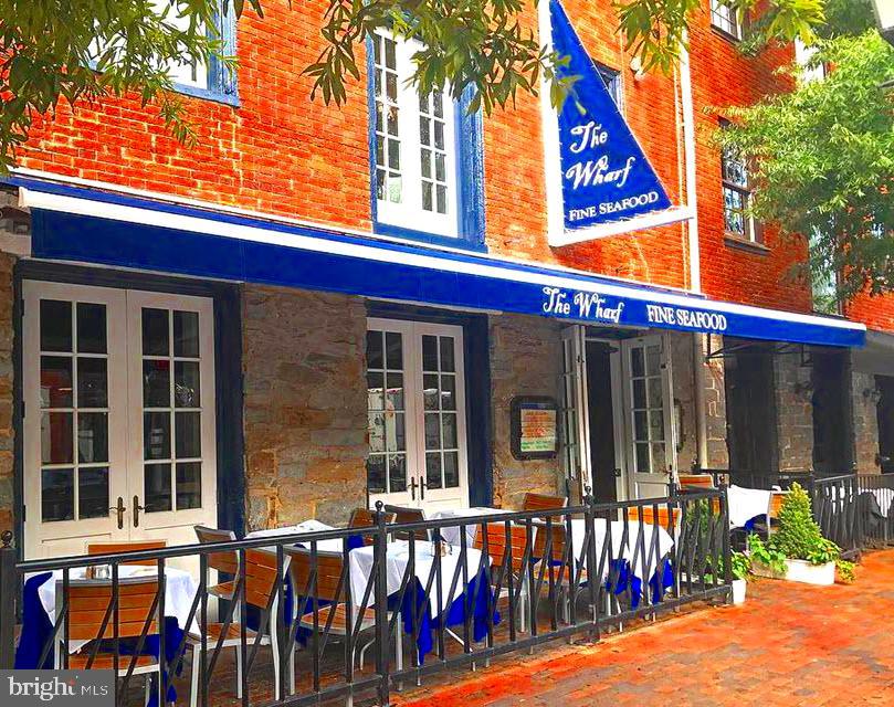 OLD TOWN ALEXANDRIA - Residential