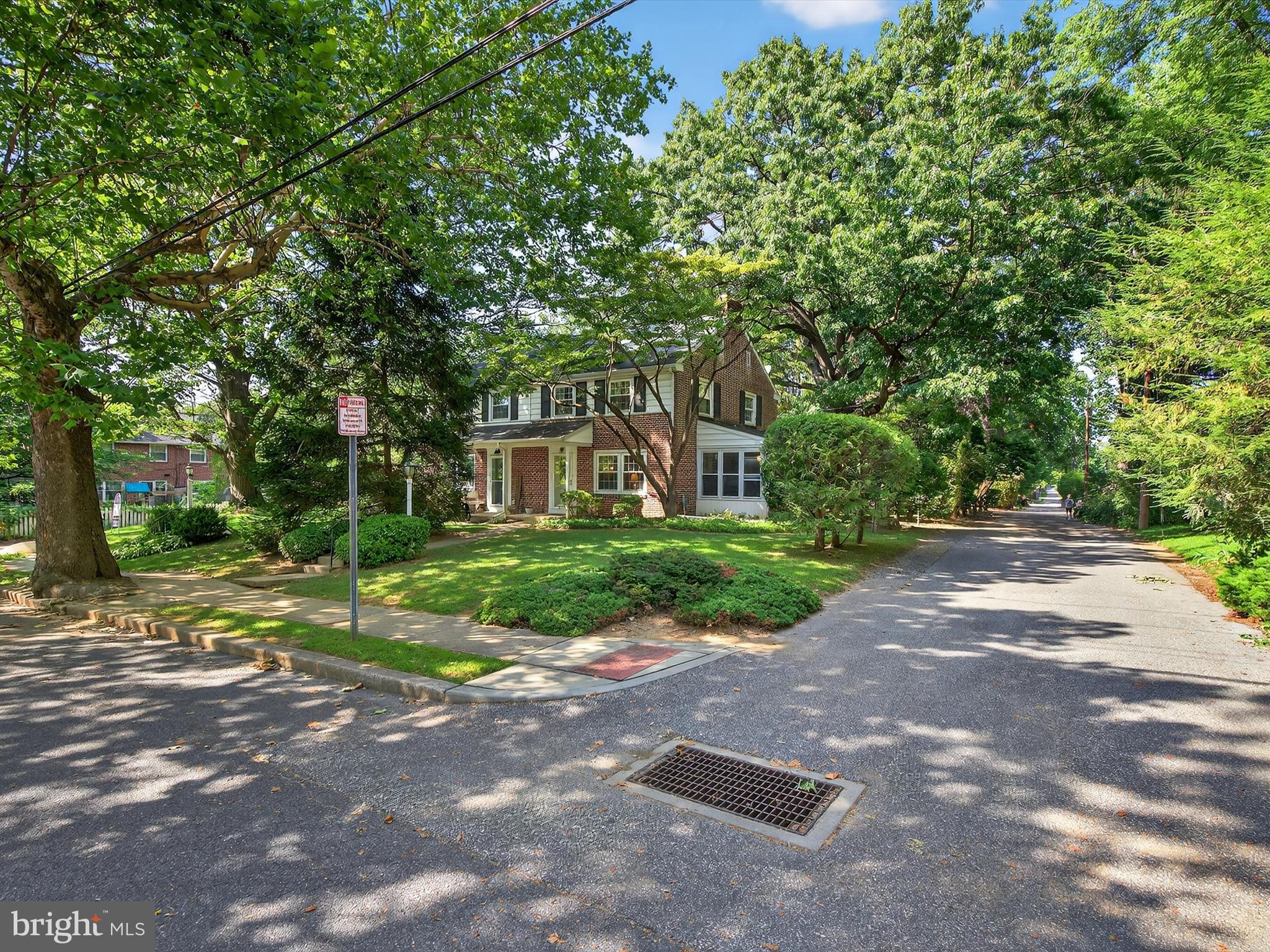 1123 W NEW STREET