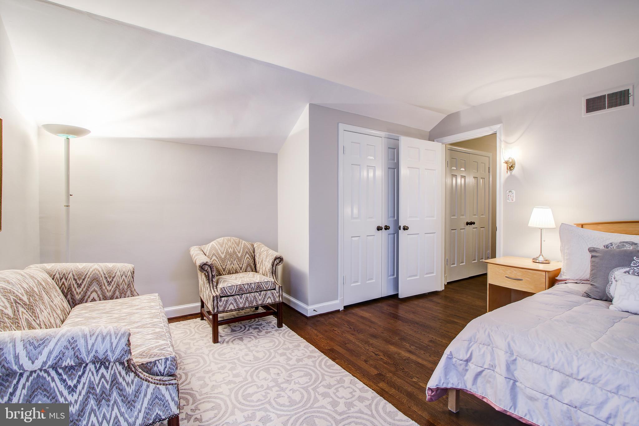 CHEVY CHASE - Residential