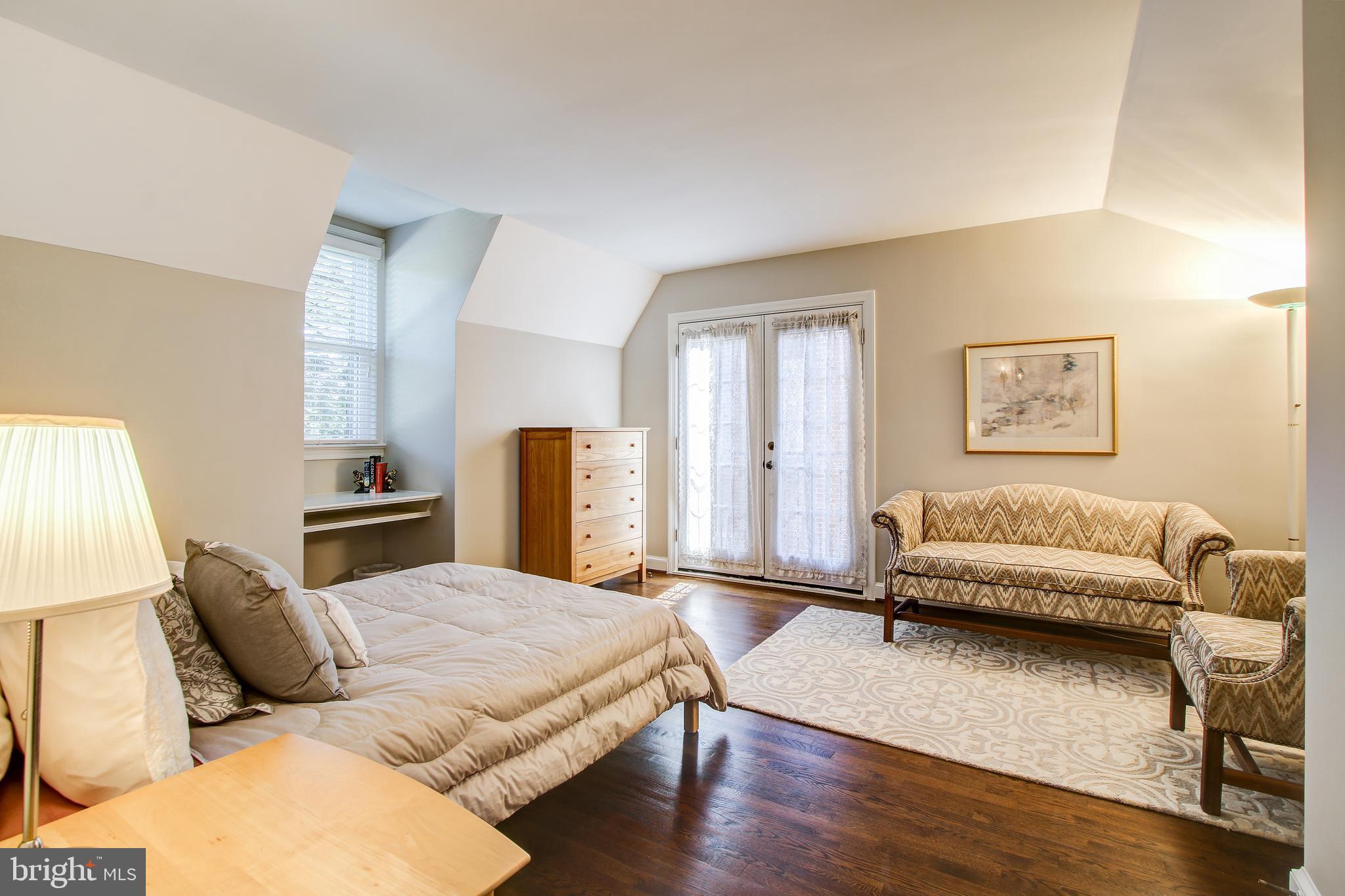 CHEVY CHASE - Residential