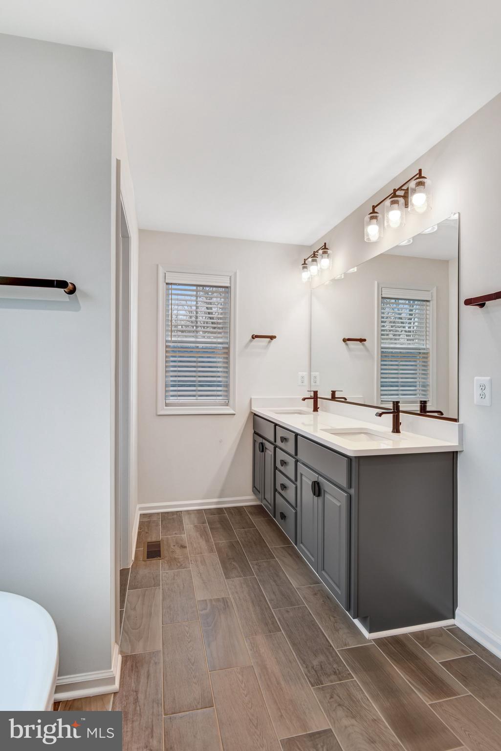 THE PINES AT KETTLE RUN - Residential