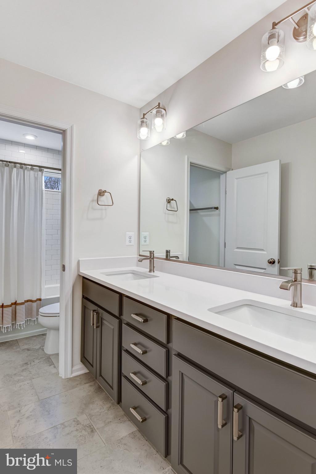 THE PINES AT KETTLE RUN - Residential