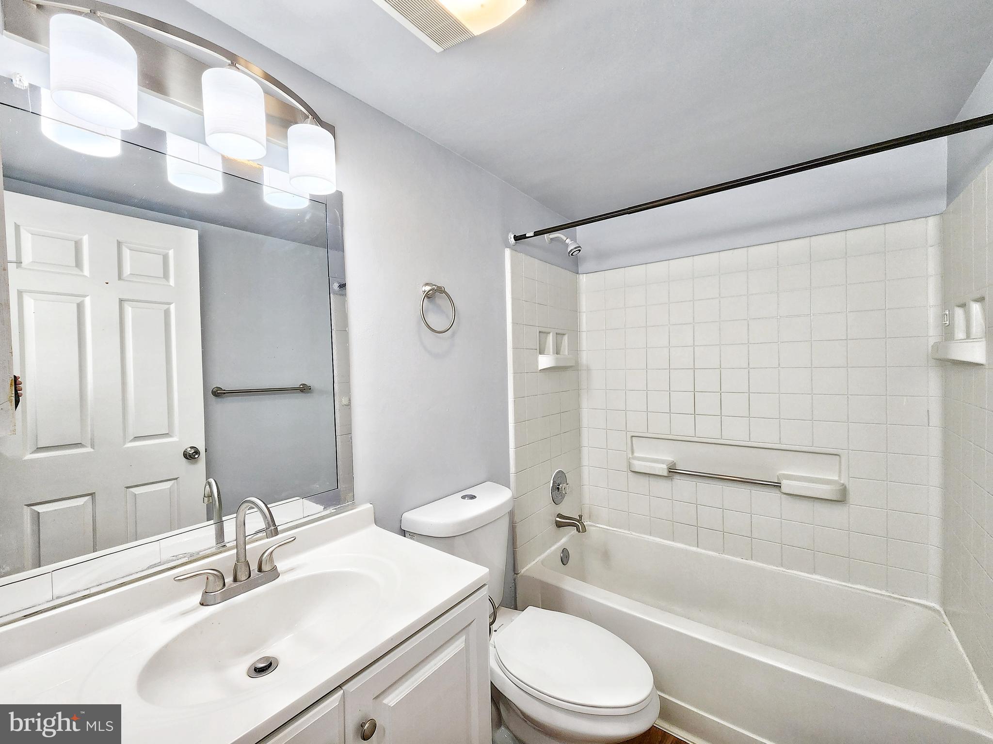 THE PONDS - Residential