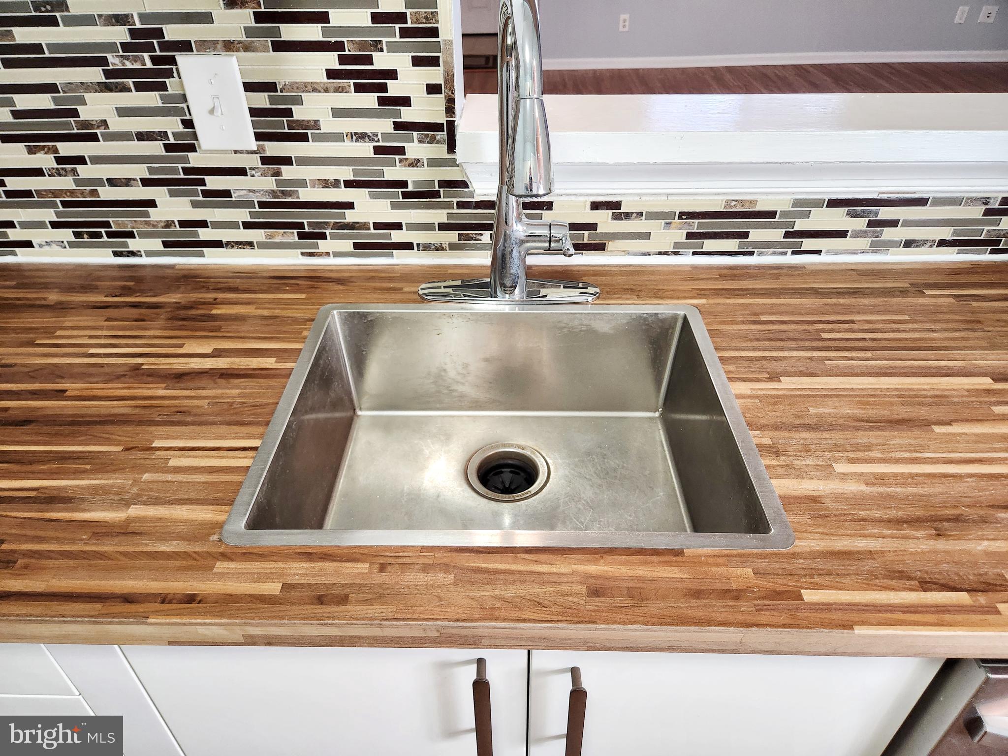 THE PONDS - Residential