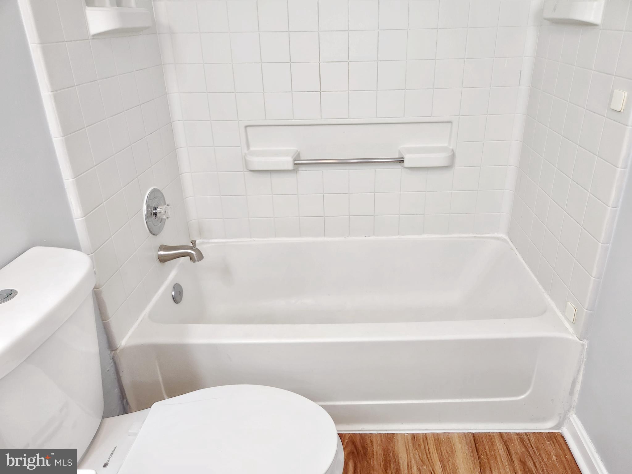 THE PONDS - Residential