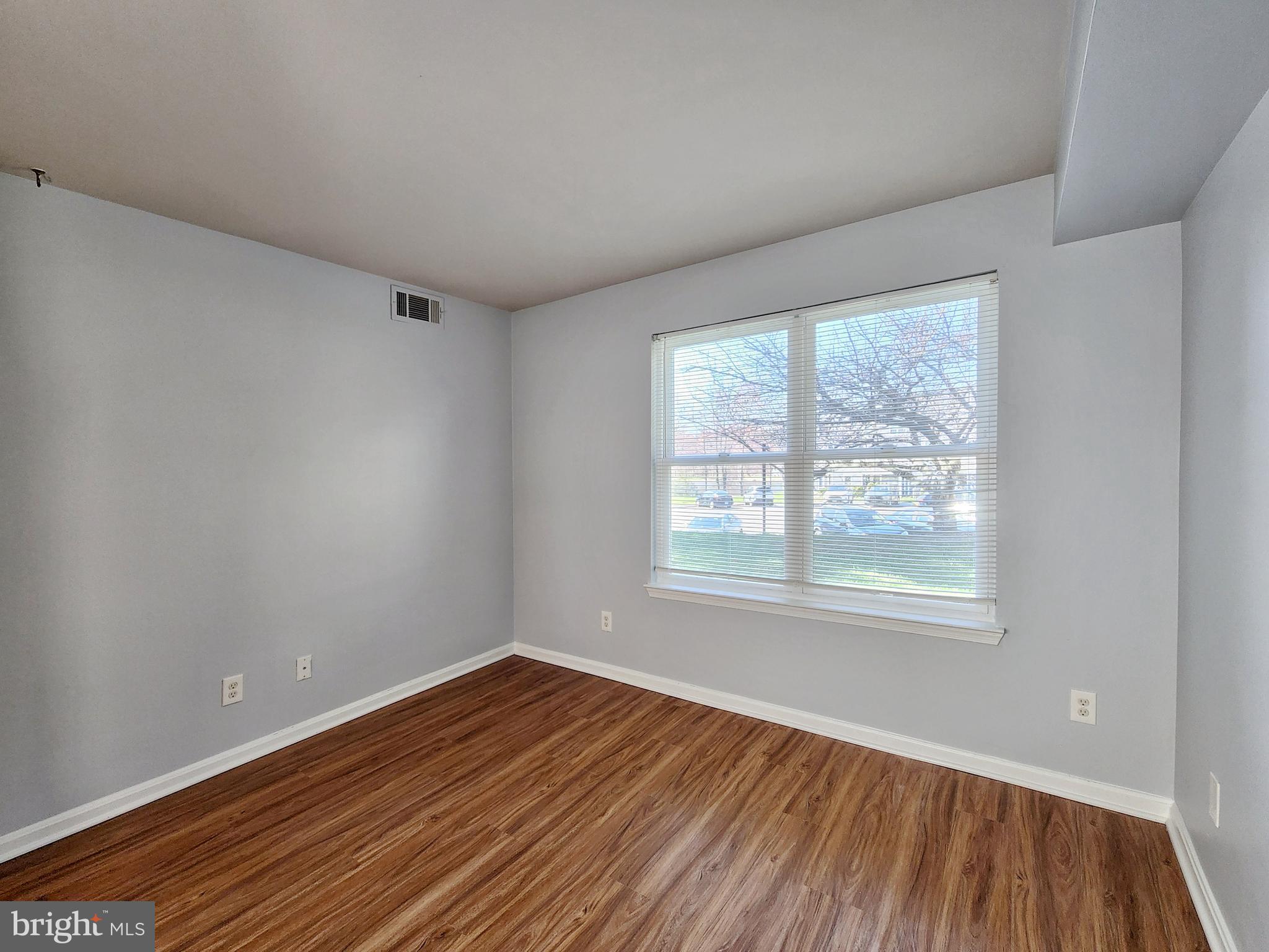 THE PONDS - Residential