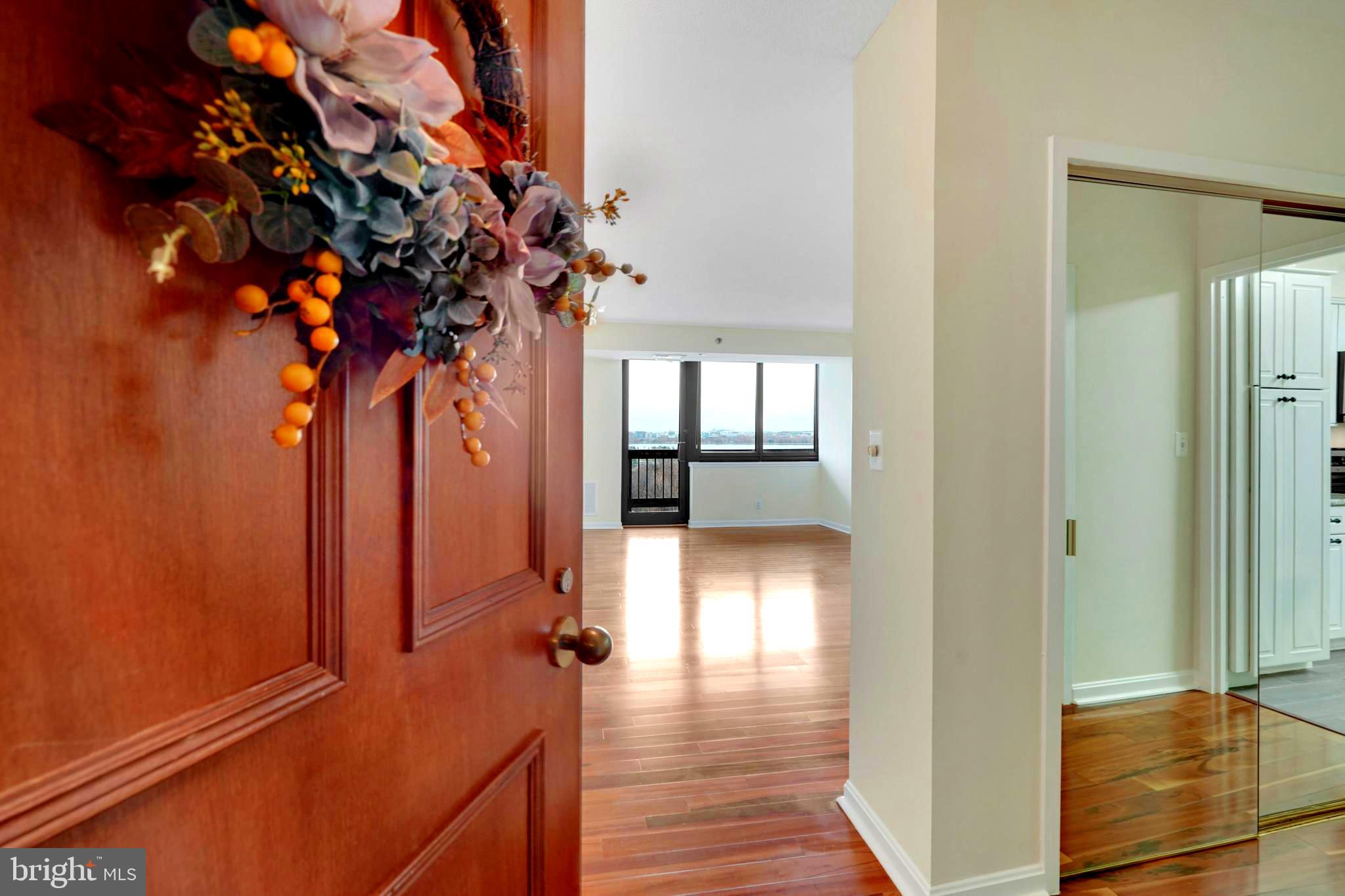 1805 CRYSTAL DRIVE 910S