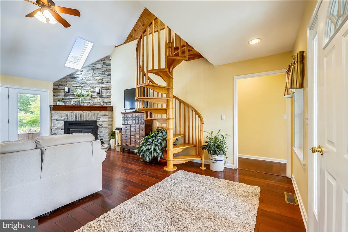 SUDLERSVILLE - Residential