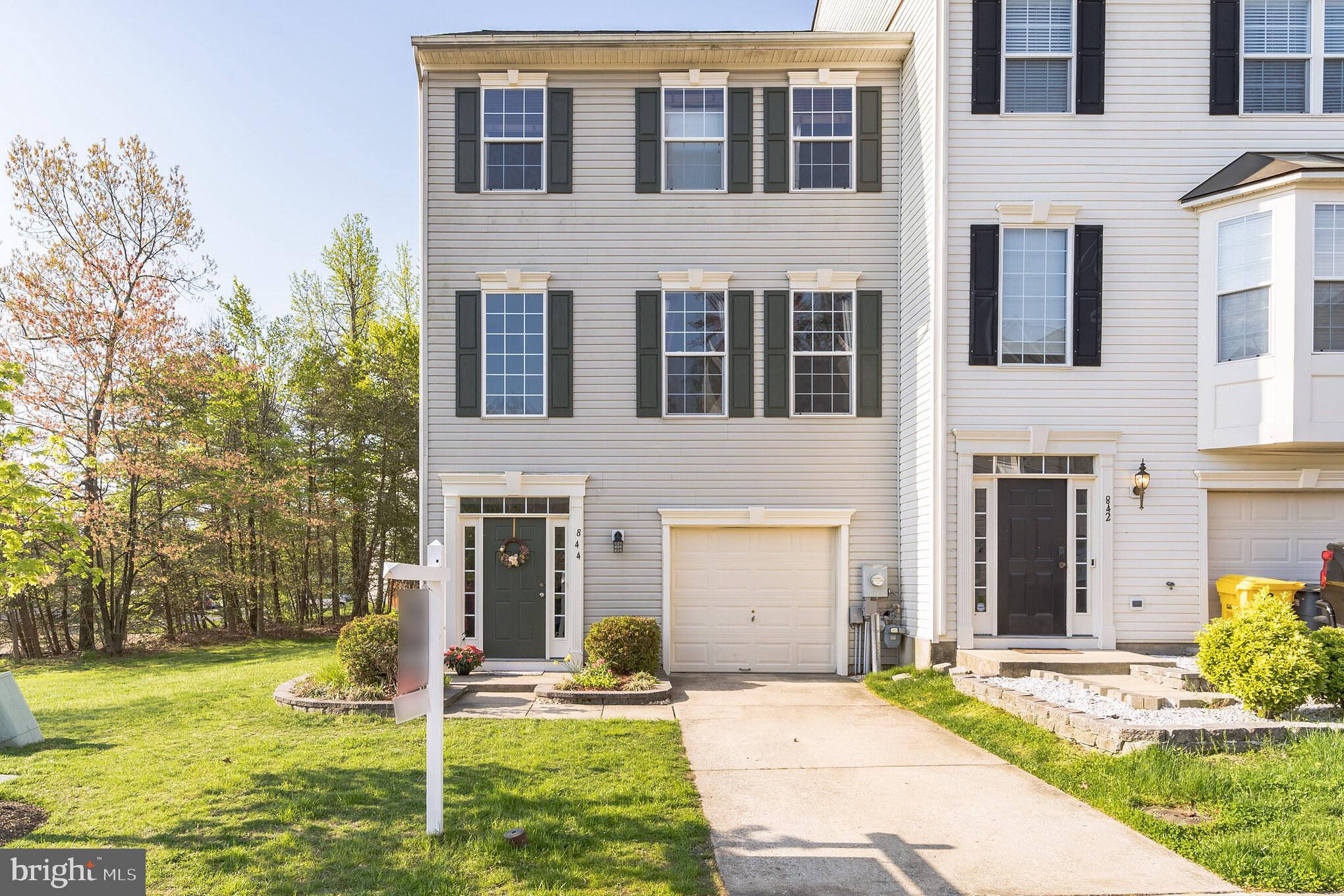 PINEY ORCHARD - Residential