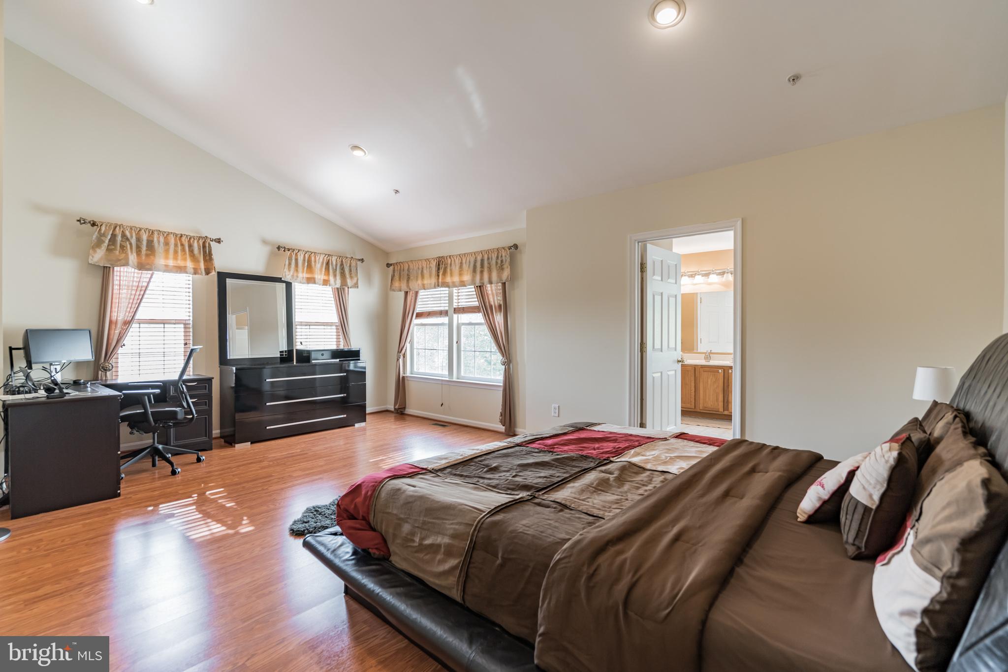 PINEY ORCHARD - Residential