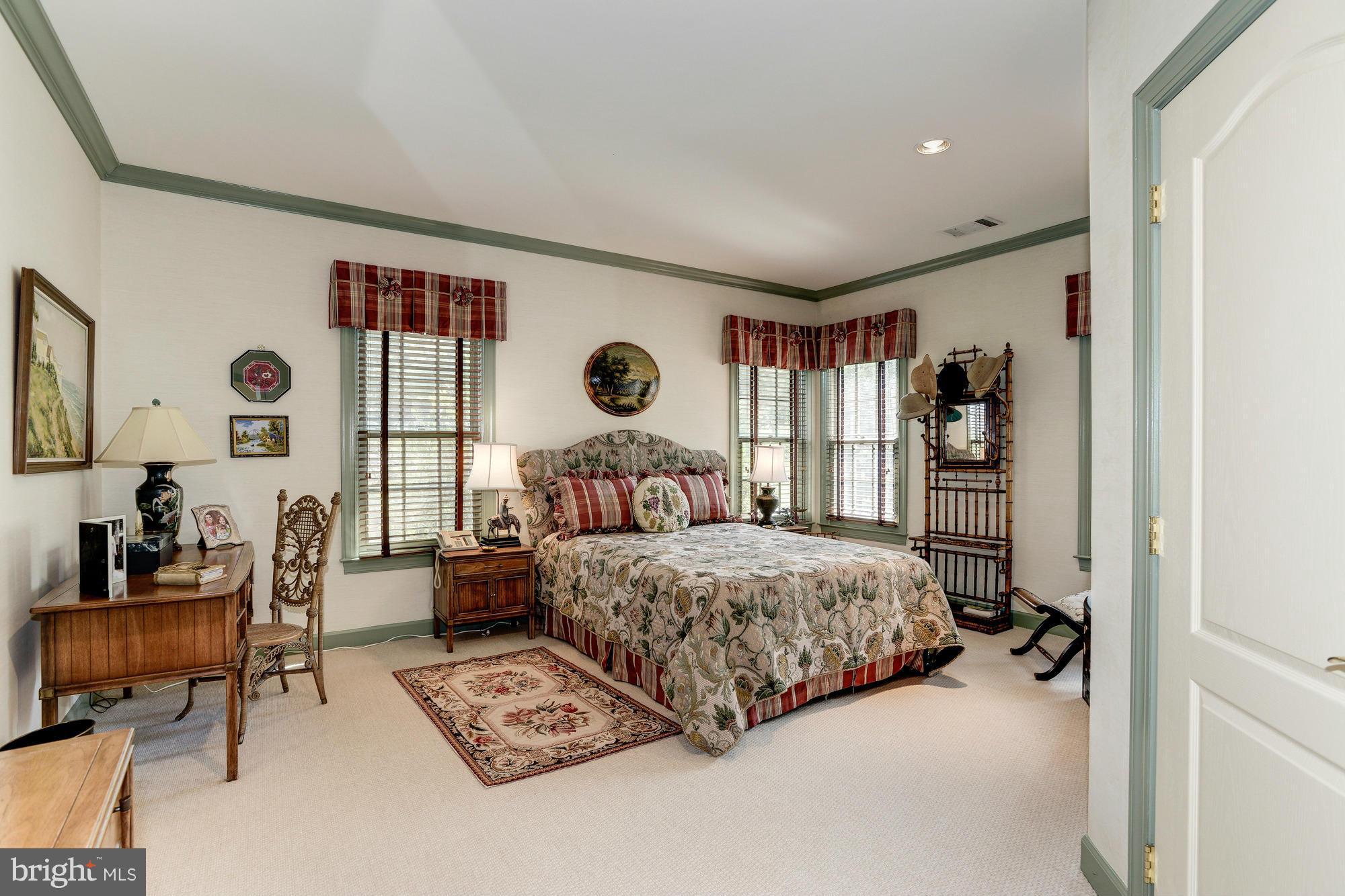 BROWNS LANDING - Residential