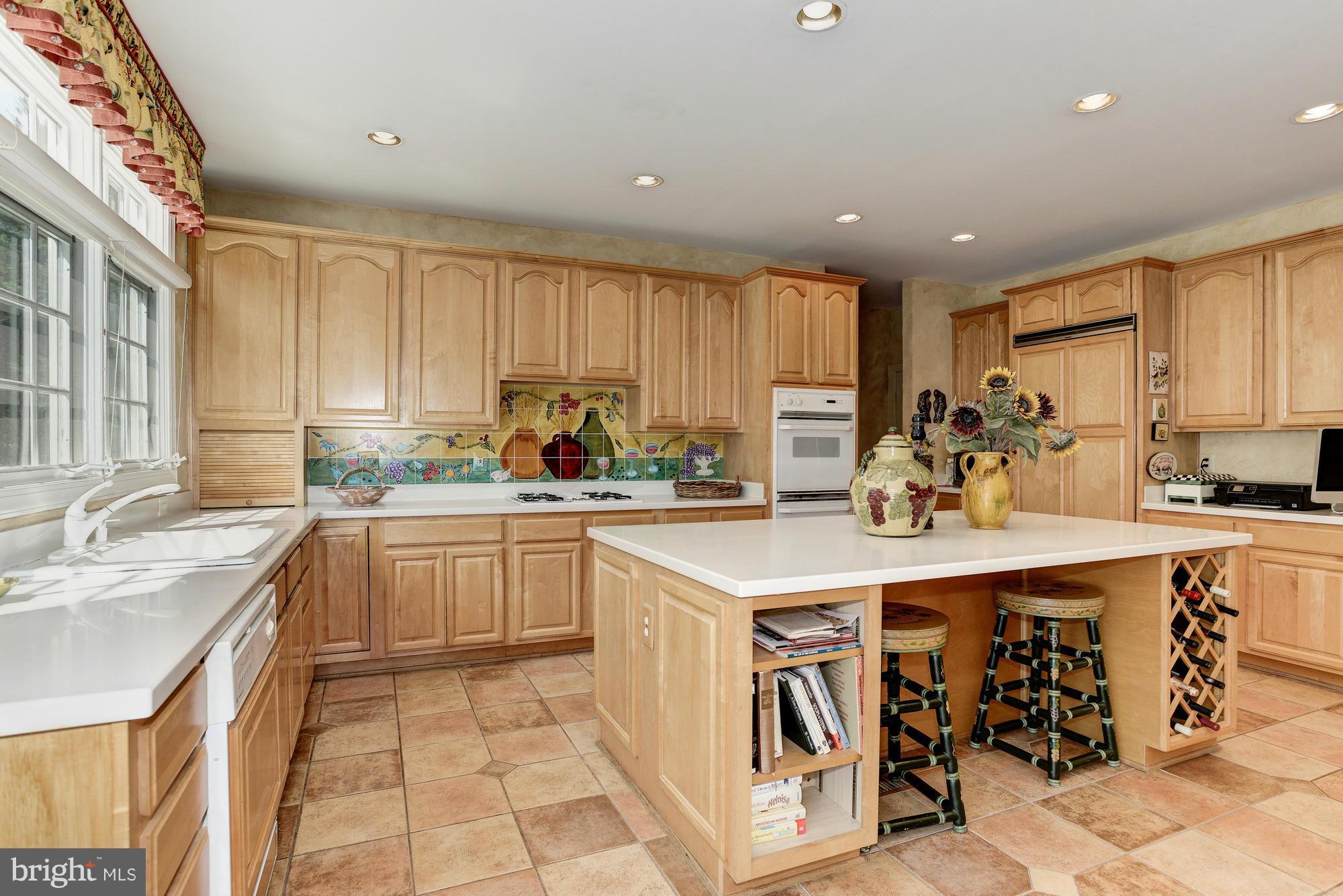 BROWNS LANDING - Residential