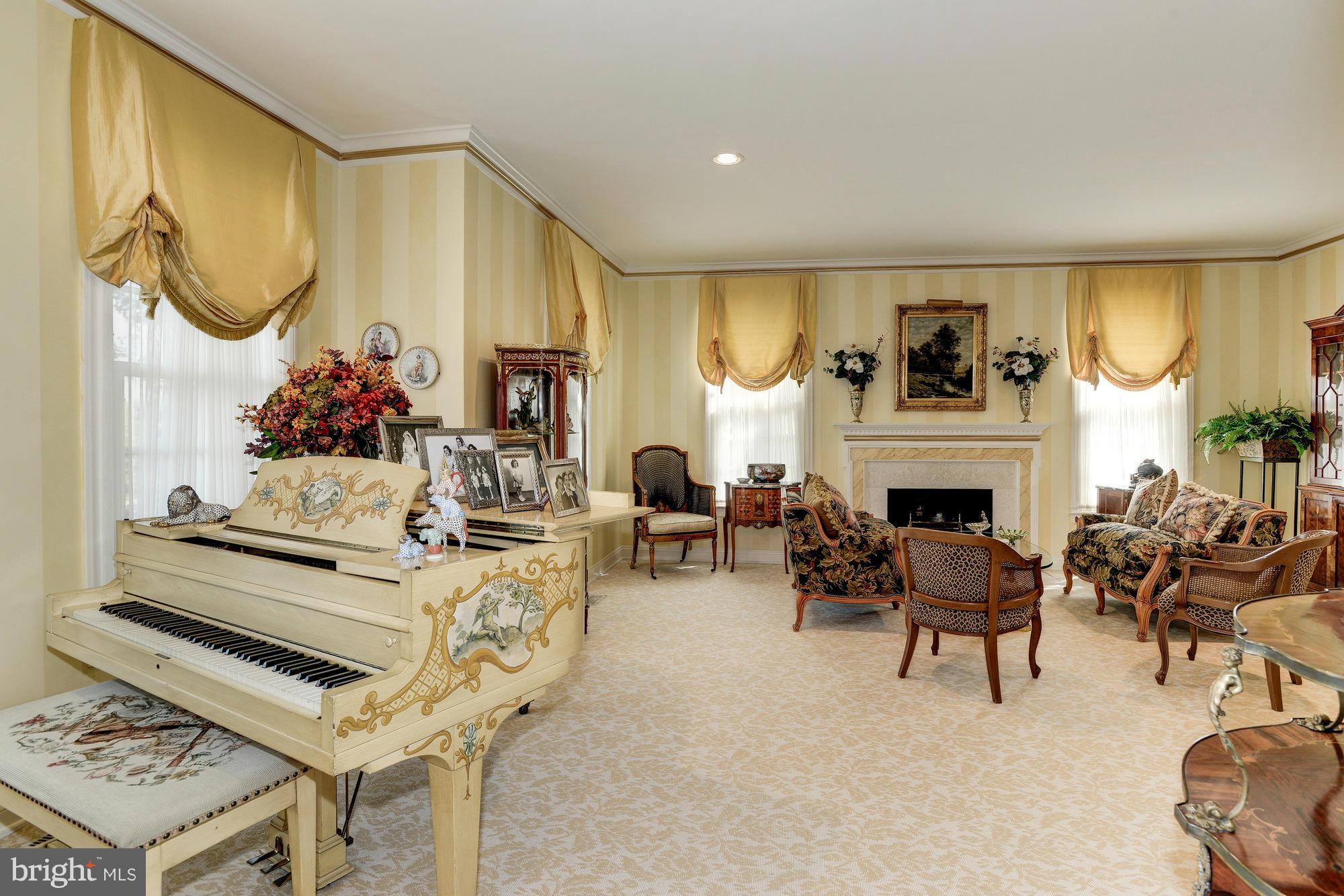 BROWNS LANDING - Residential