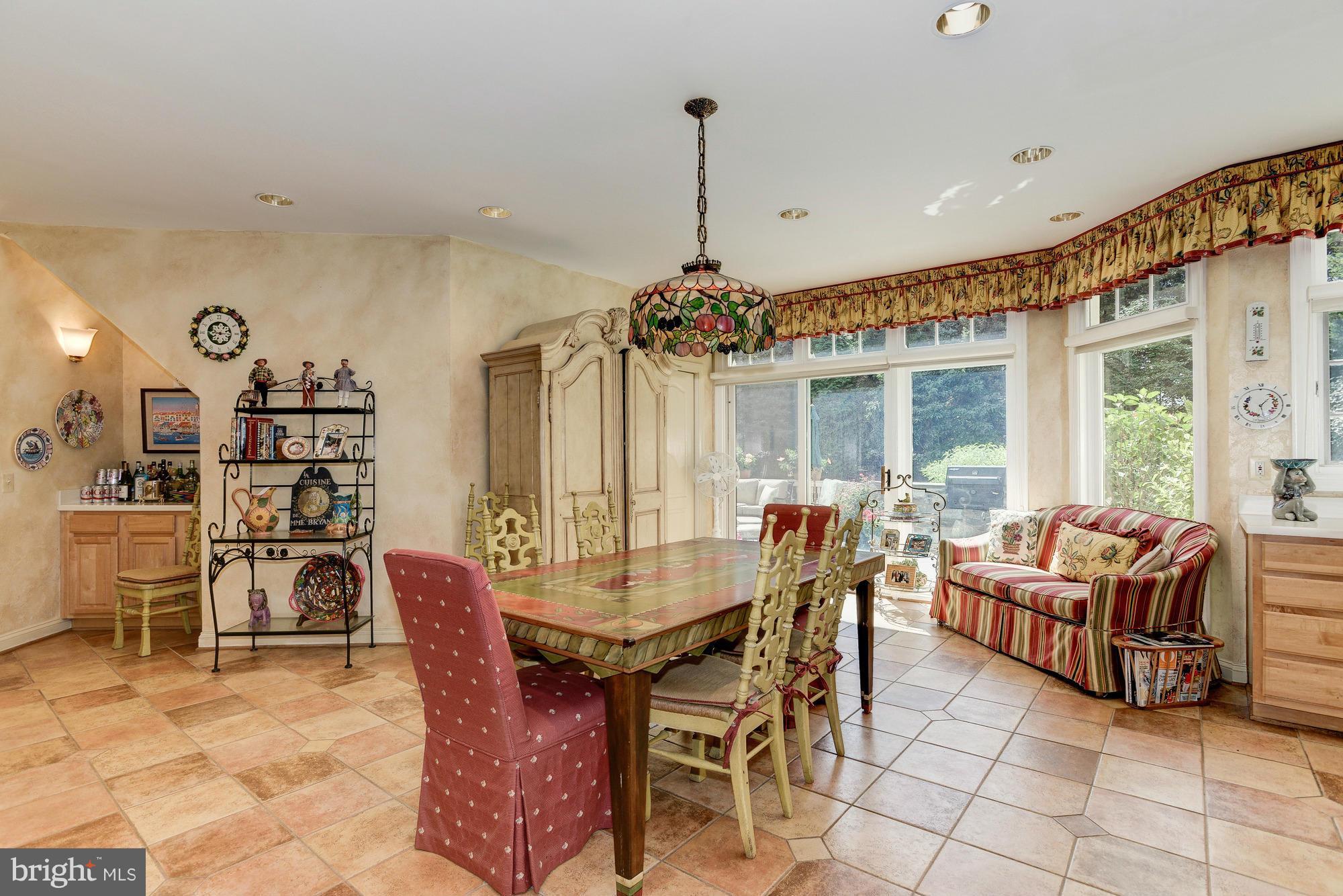 BROWNS LANDING - Residential